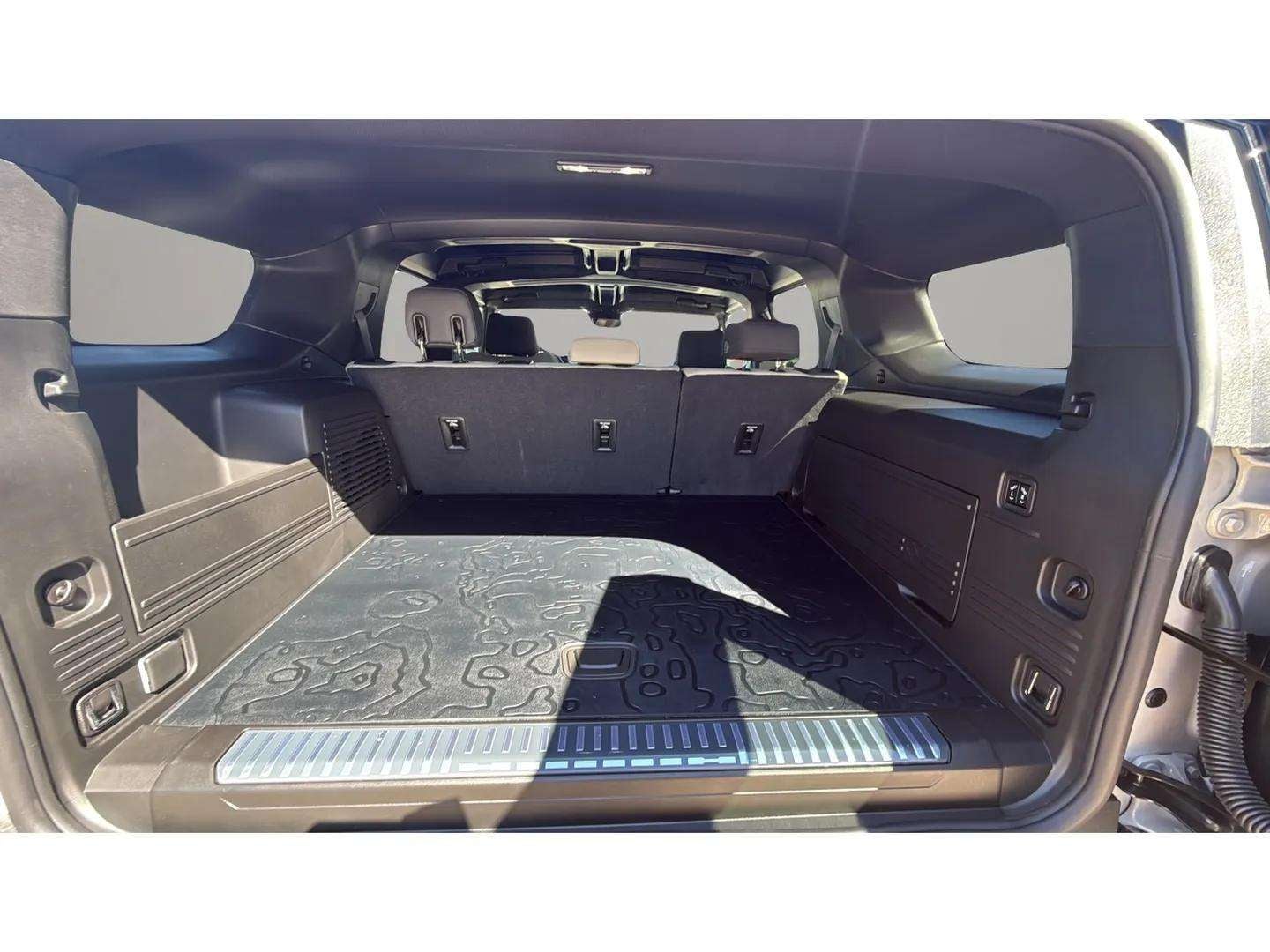 2026 GMC HUMMER EV SUV 2X