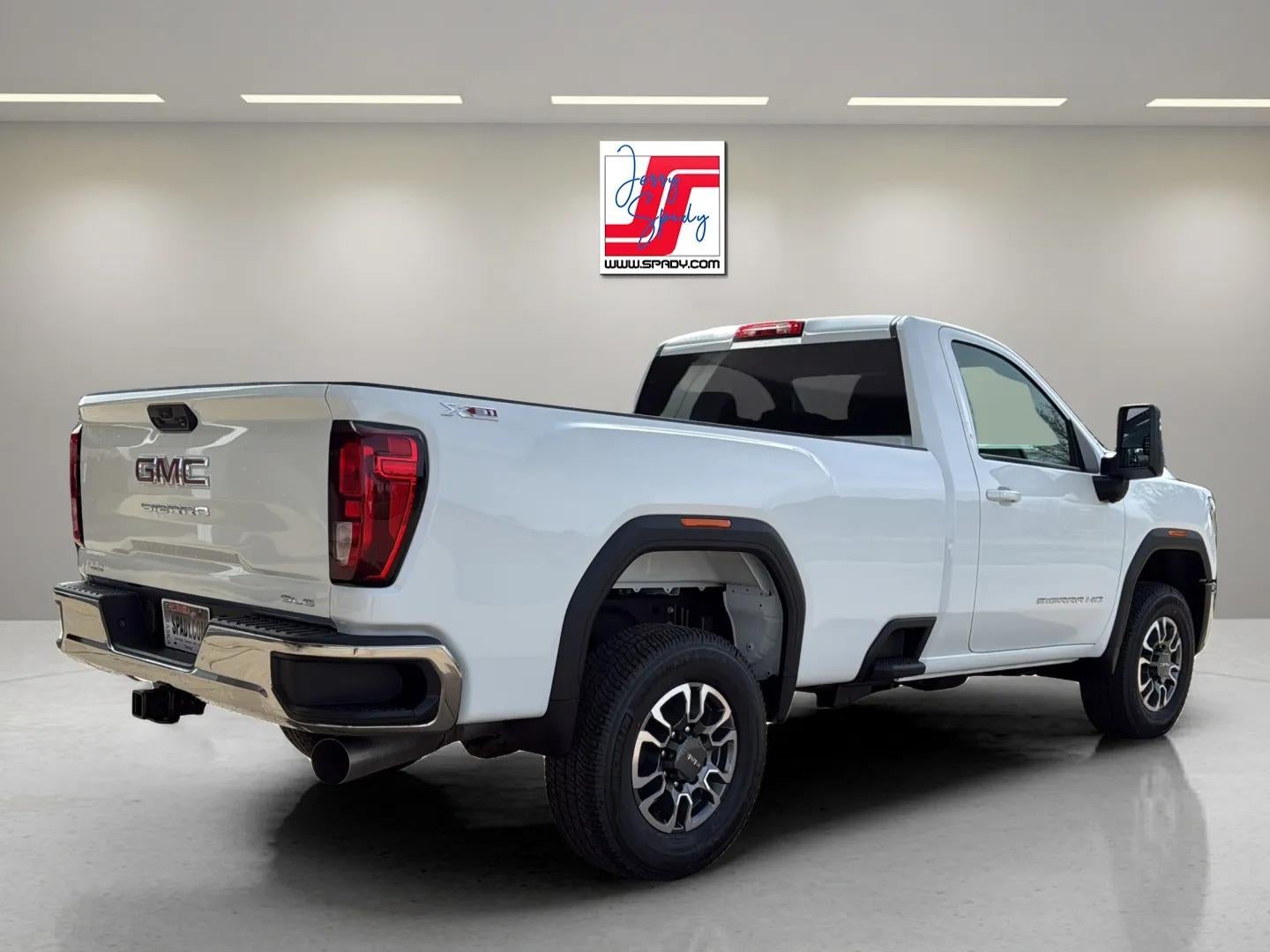 2026 GMC Sierra 2500 HD SLE