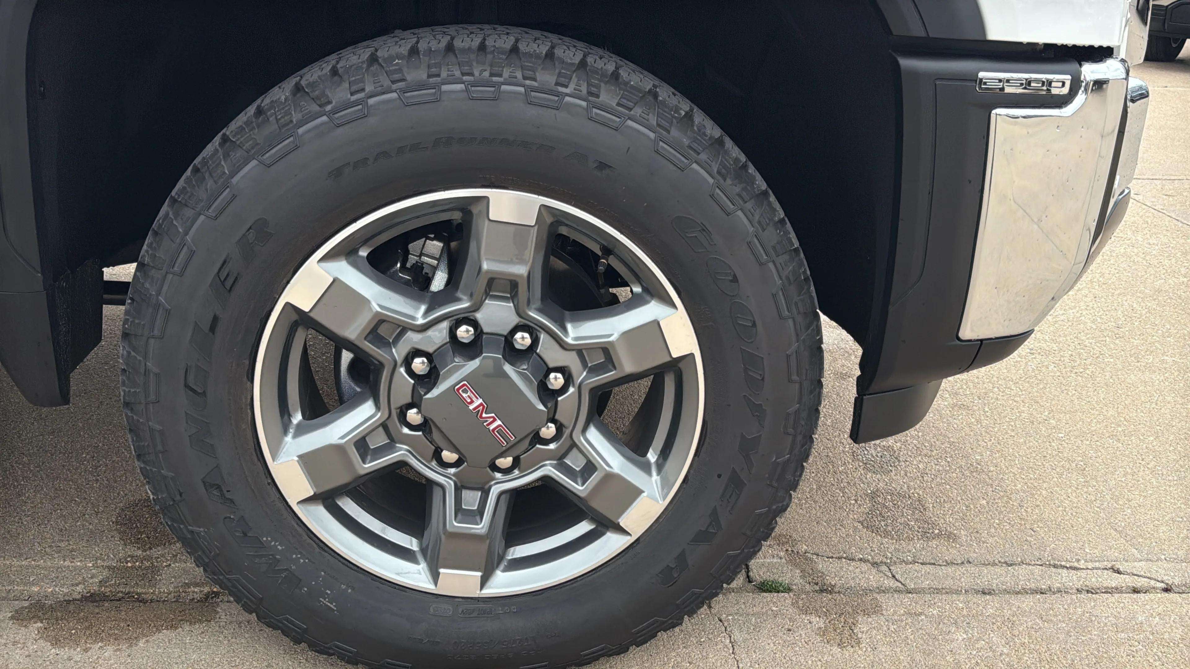 2026 GMC Sierra 2500 HD SLT