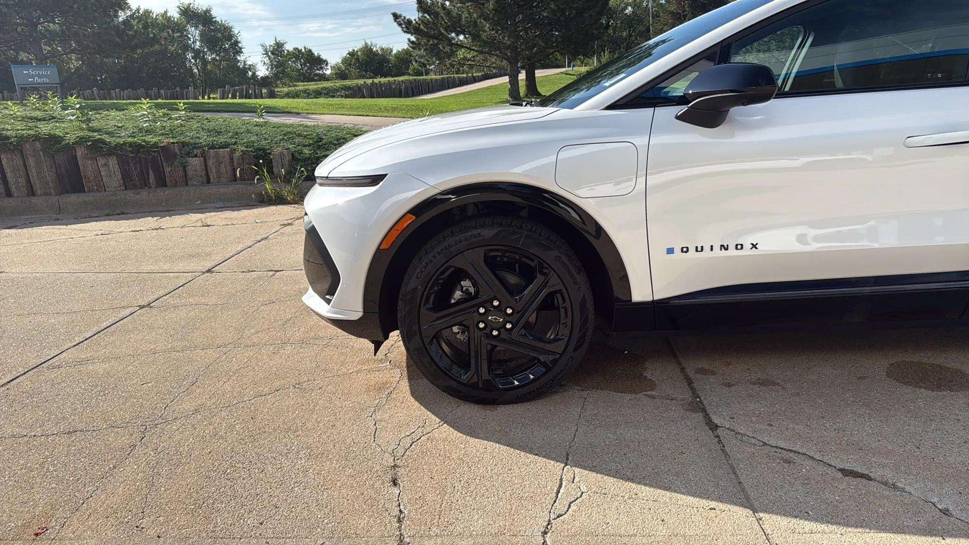 2025 Chevrolet Equinox EV RS