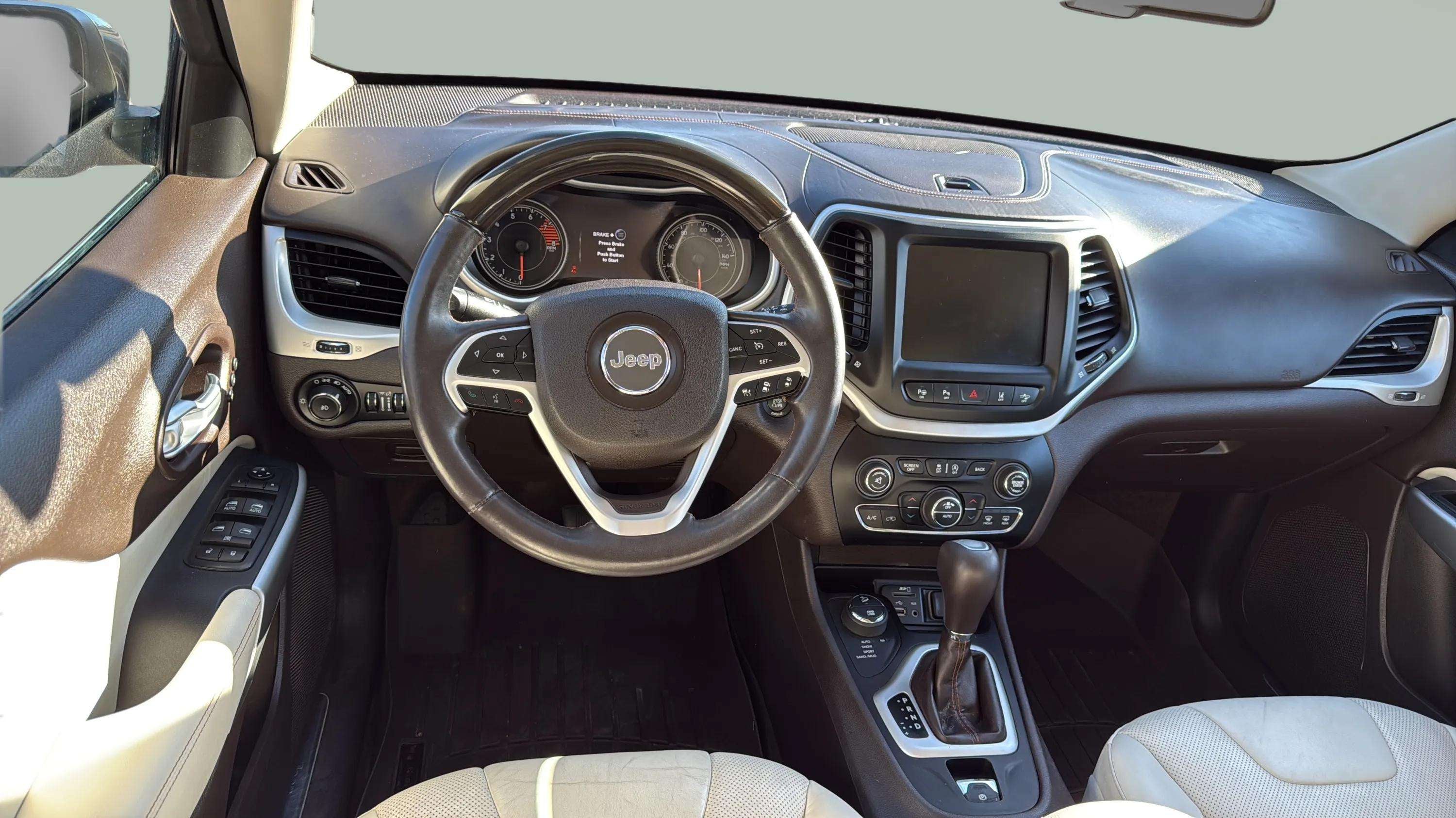 2016 Jeep Cherokee Overland