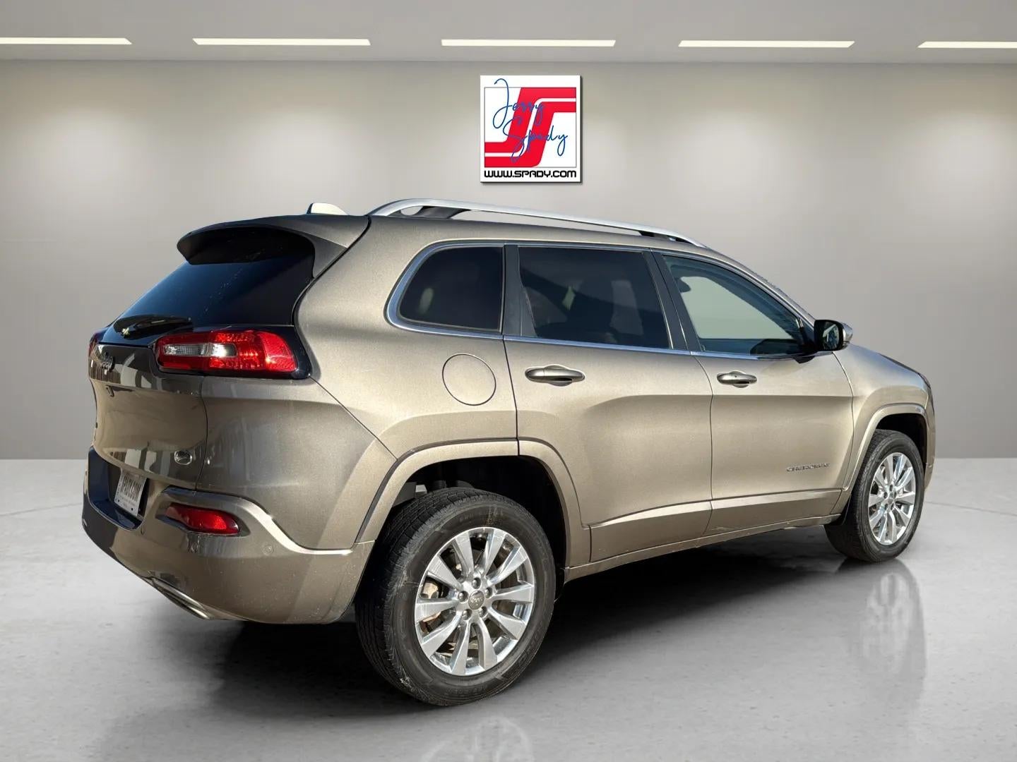 2016 Jeep Cherokee Overland