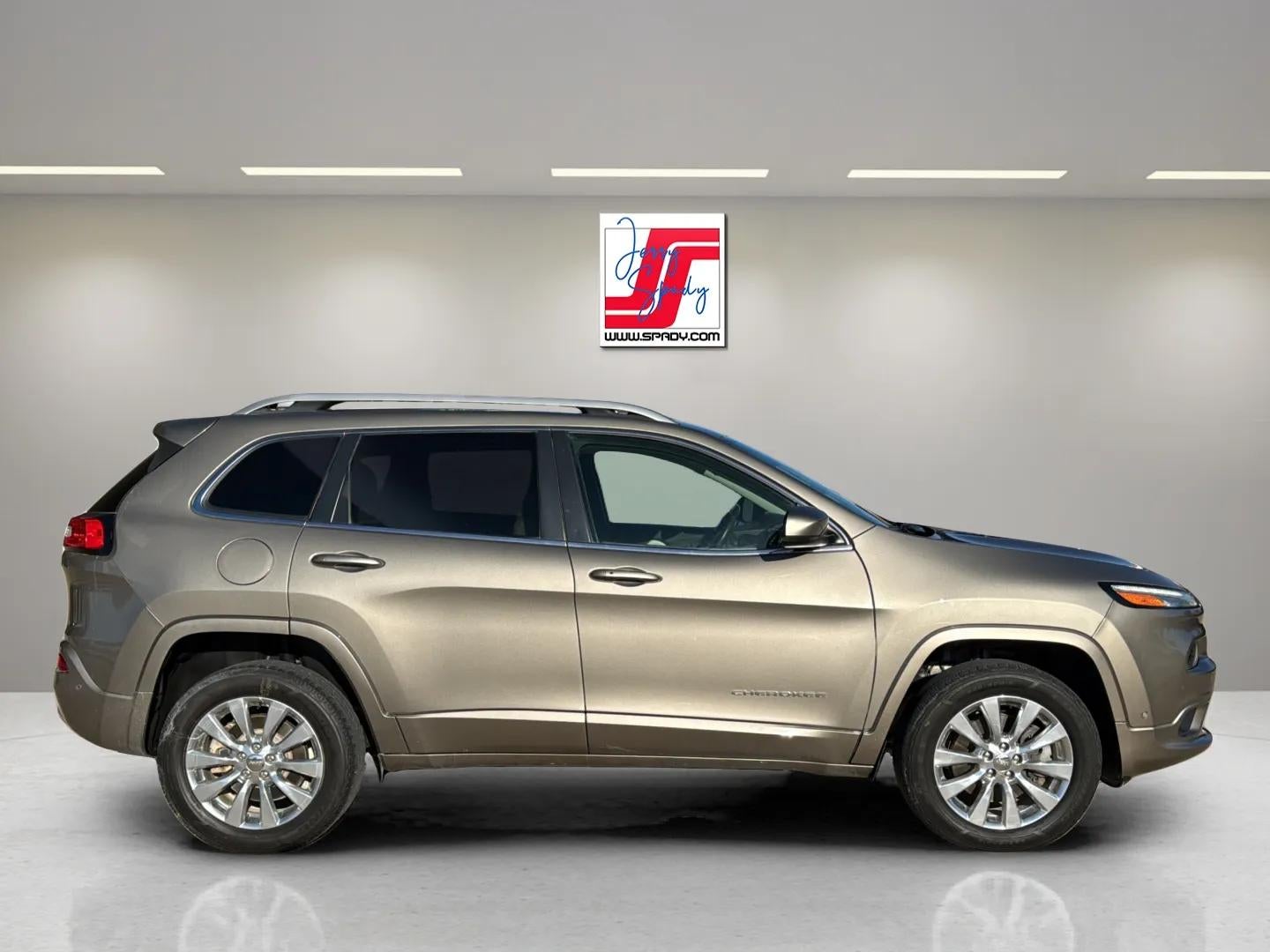2016 Jeep Cherokee Overland
