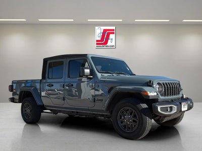 2024 Jeep Gladiator Sport S