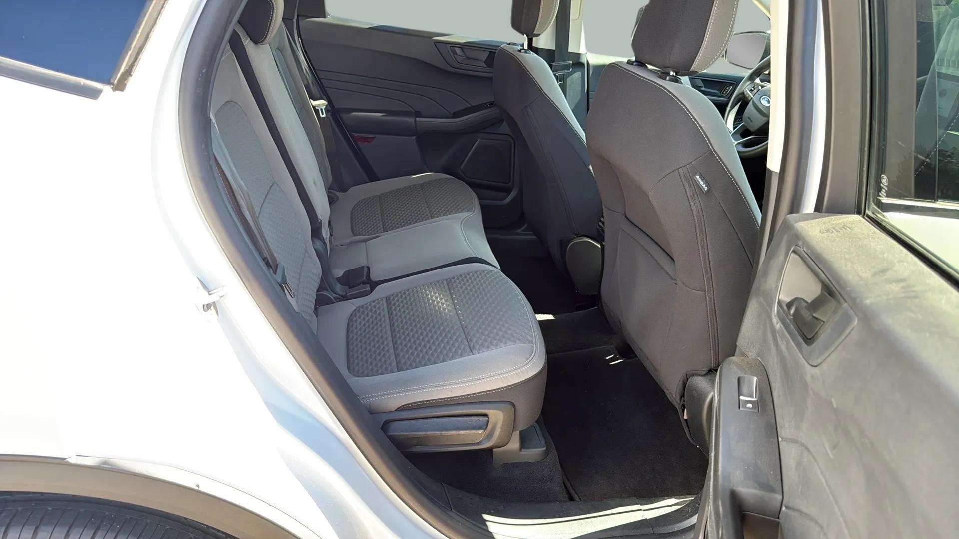 2022 Ford Escape SE Hybrid