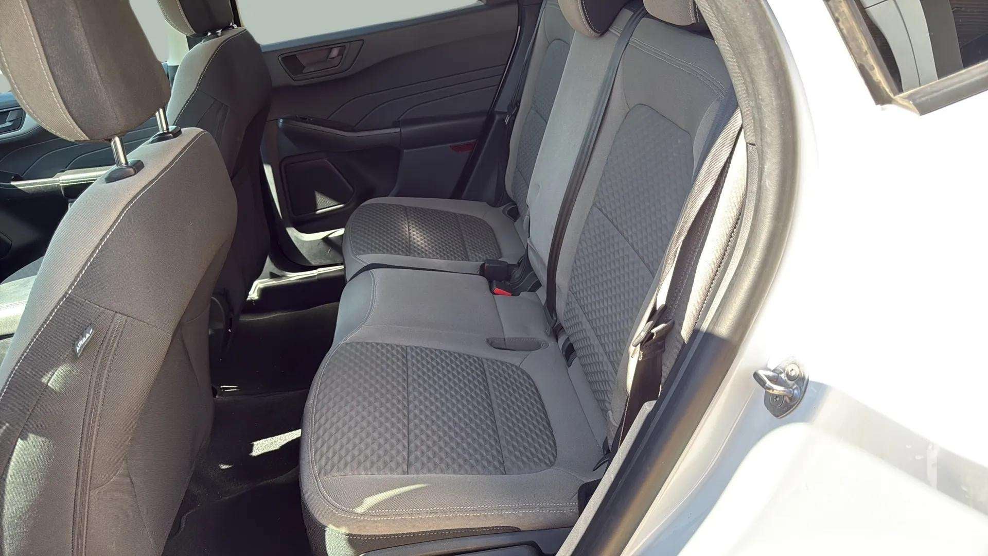 2022 Ford Escape SE Hybrid