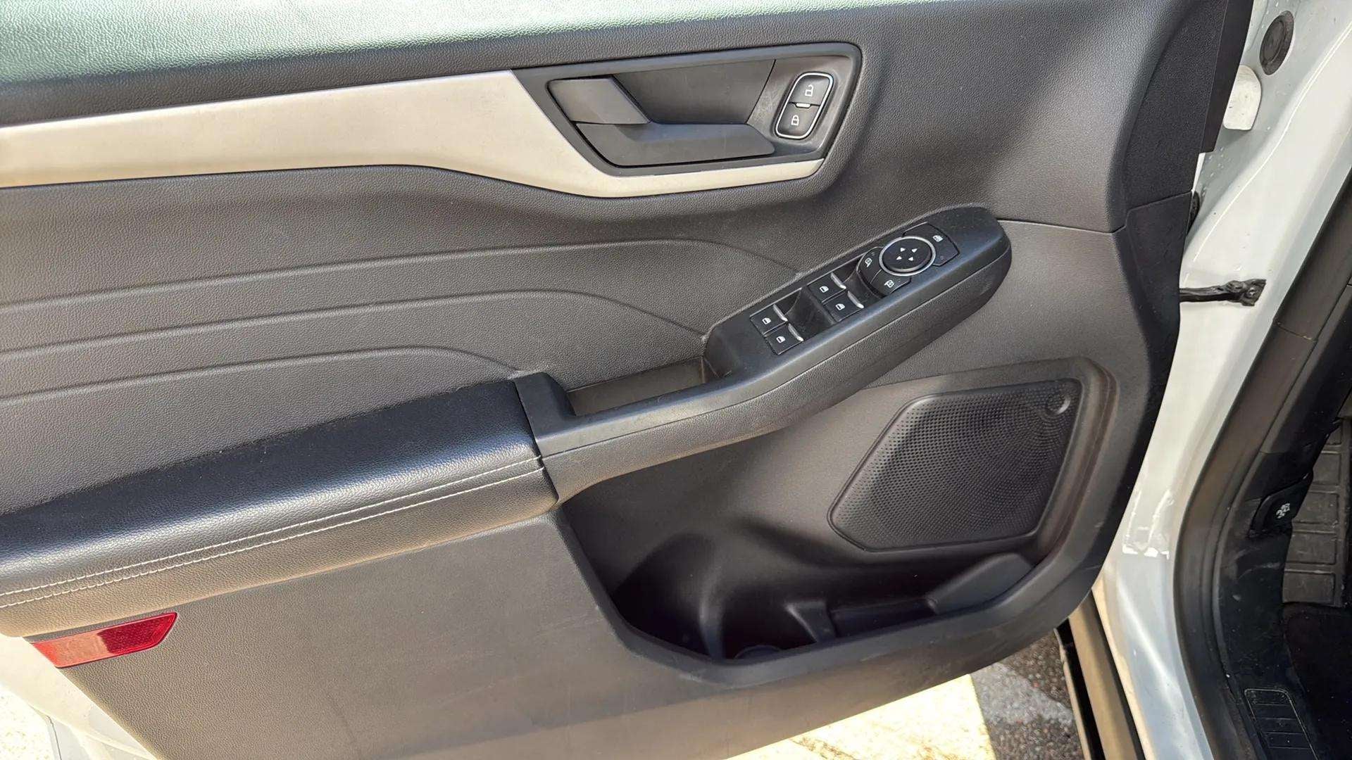 2022 Ford Escape SE Hybrid