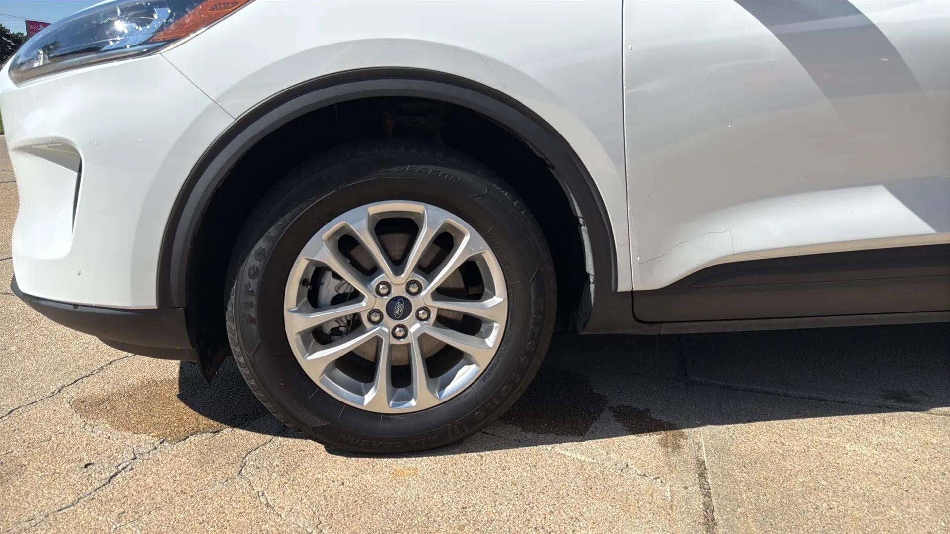 2022 Ford Escape SE Hybrid