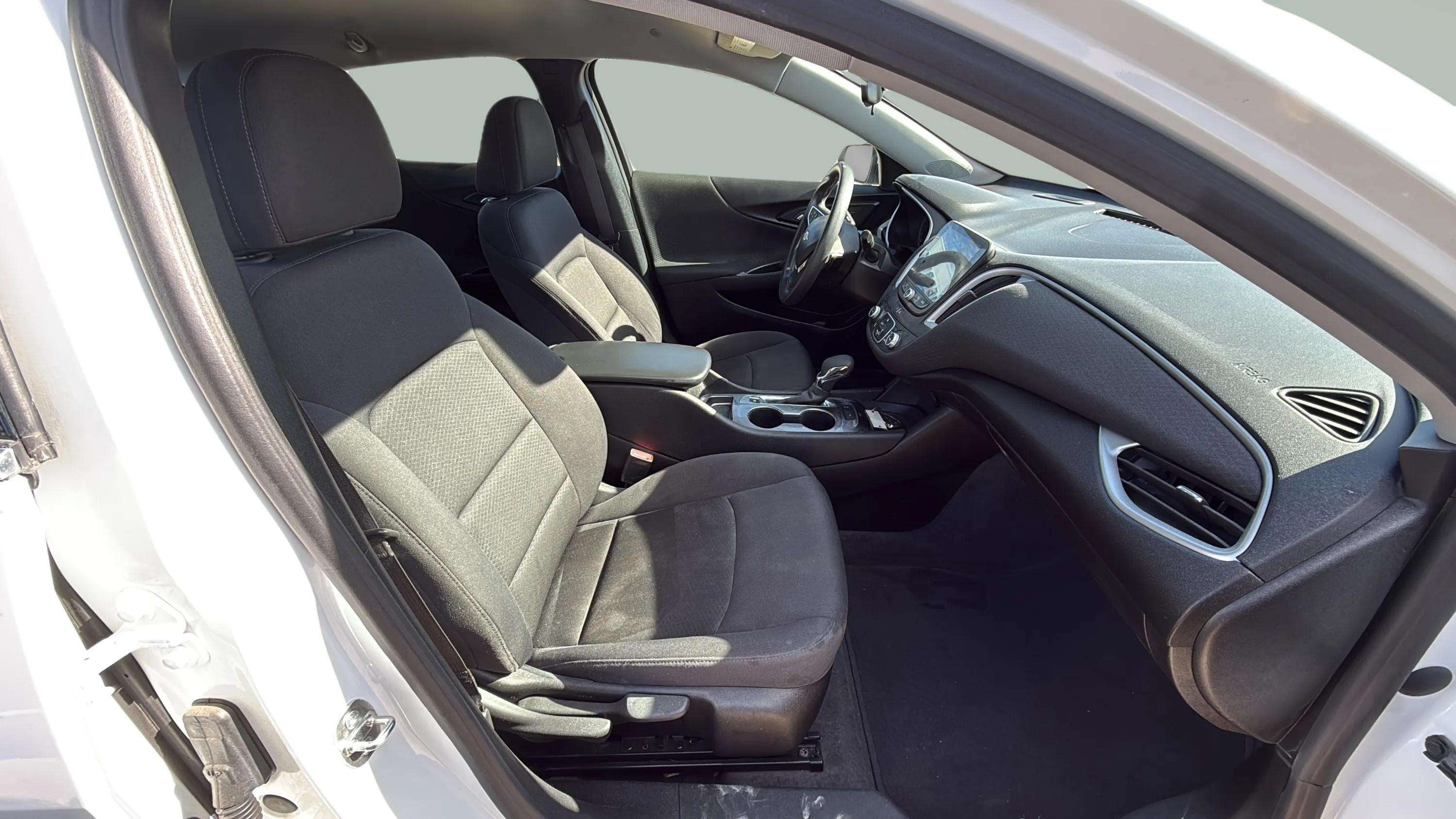 2024 Chevrolet Malibu LS