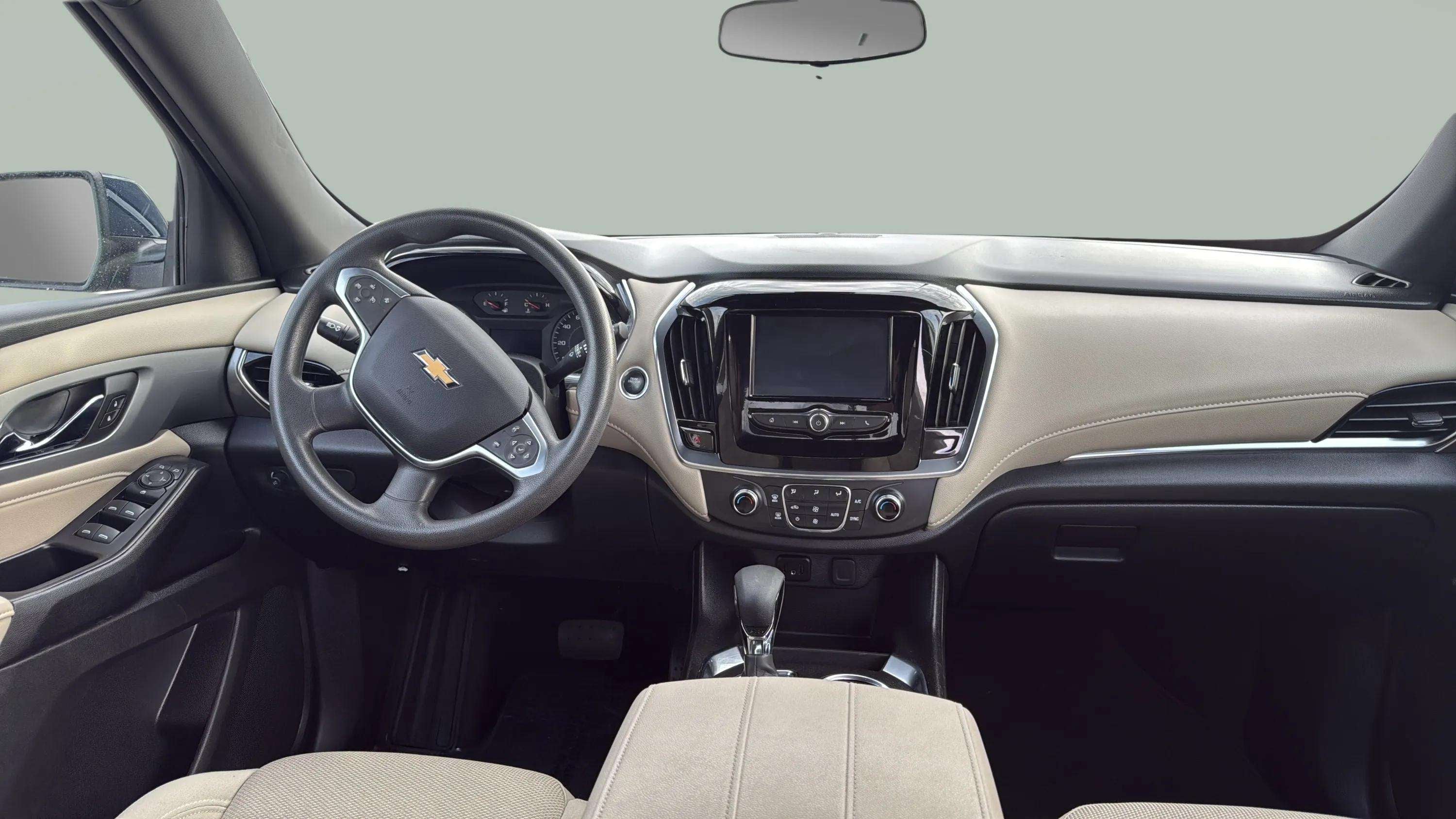 2023 Chevrolet Traverse LS