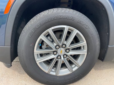 2023 Chevrolet Traverse LT Cloth