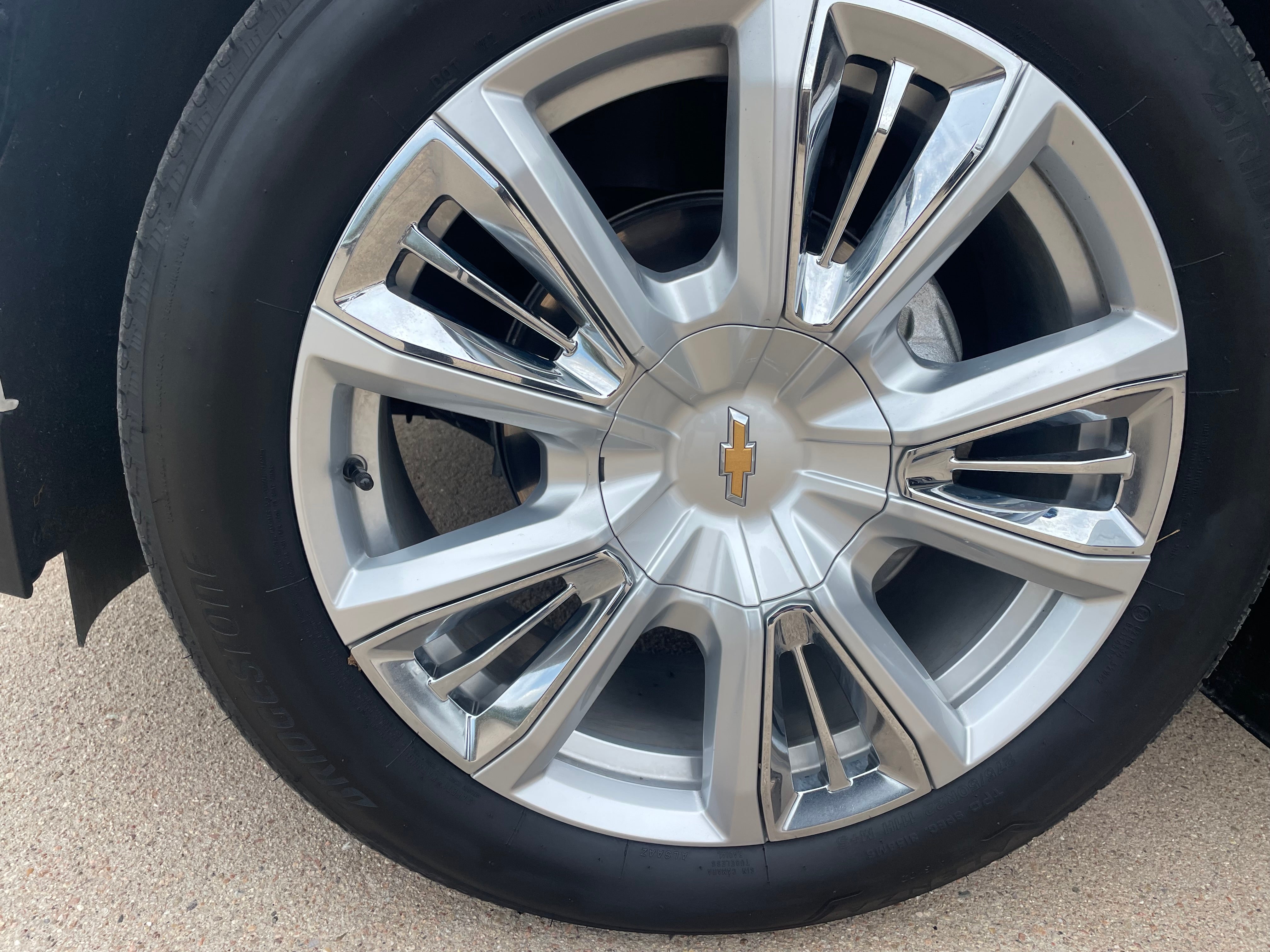 2022 Chevrolet Suburban High Country