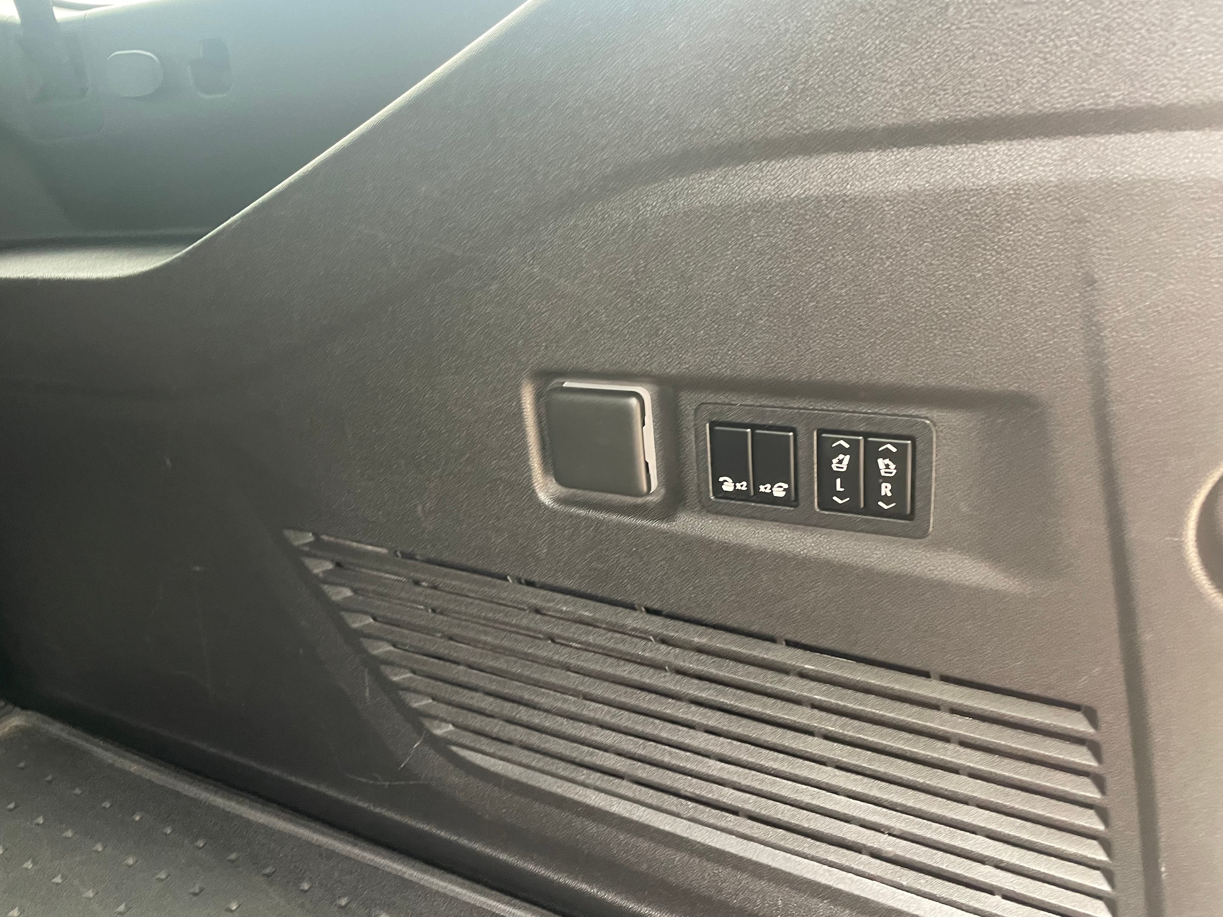 2022 Chevrolet Suburban High Country