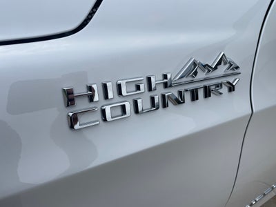 2022 Chevrolet Suburban High Country