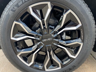 2025 GMC Sierra EV Extended Range Denali