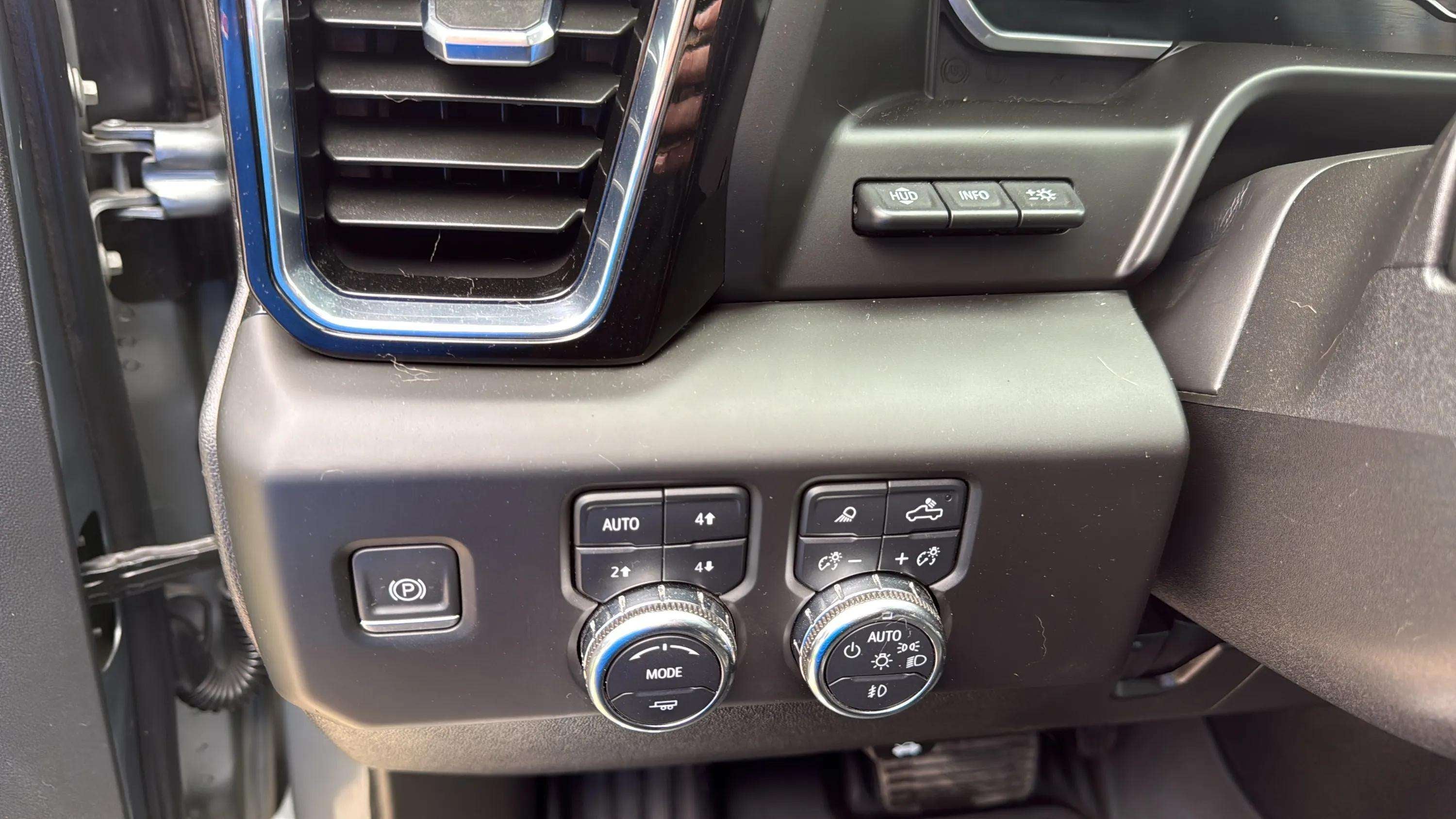 2024 GMC Sierra 2500 HD Denali