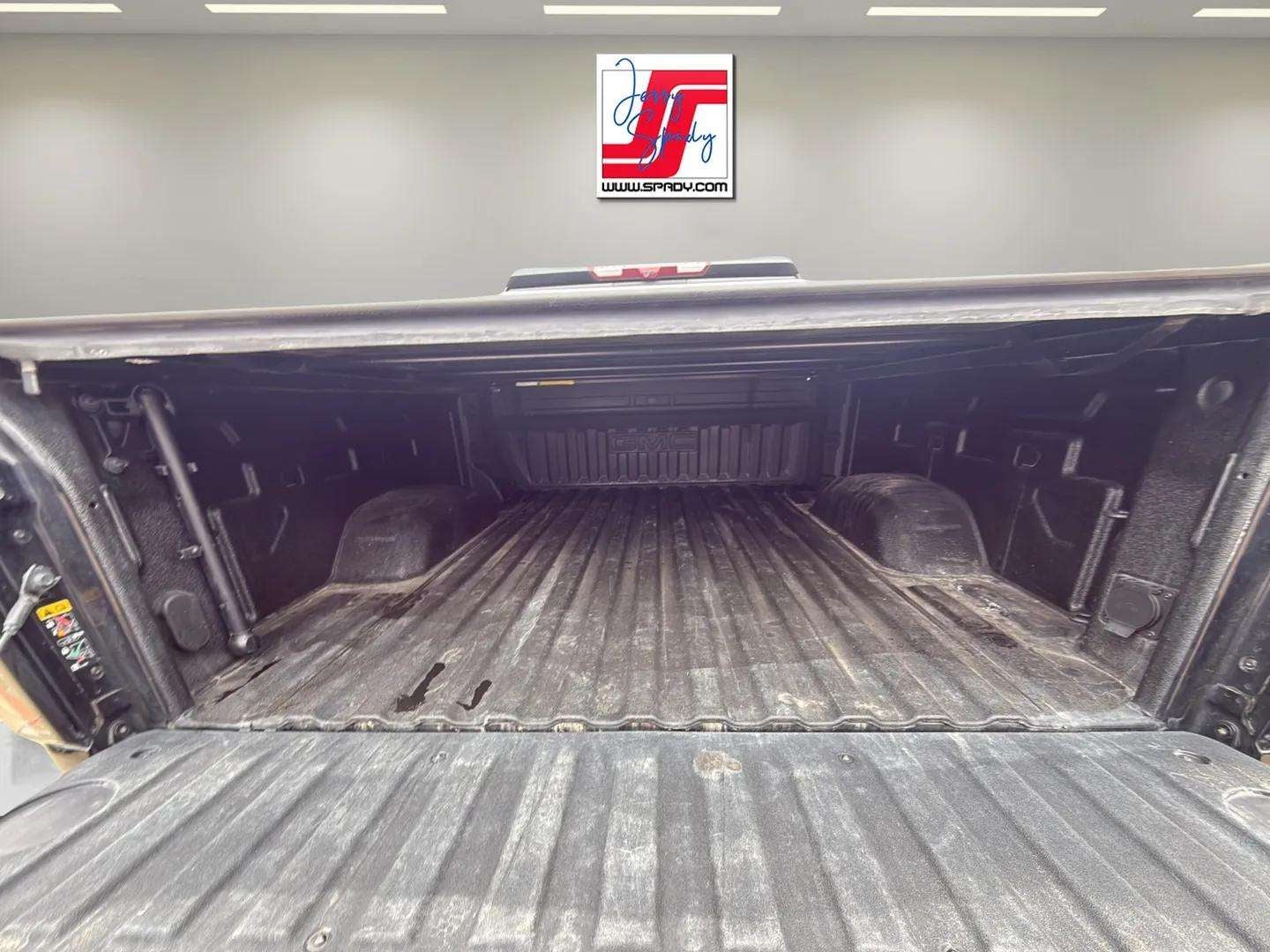 2025 GMC Sierra 2500 HD AT4