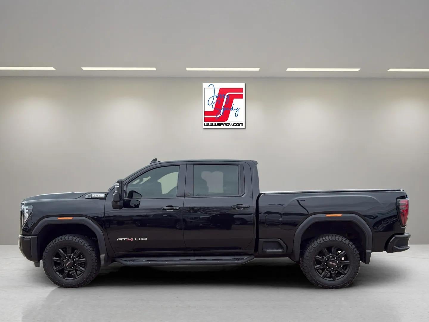 2025 GMC Sierra 2500 HD AT4