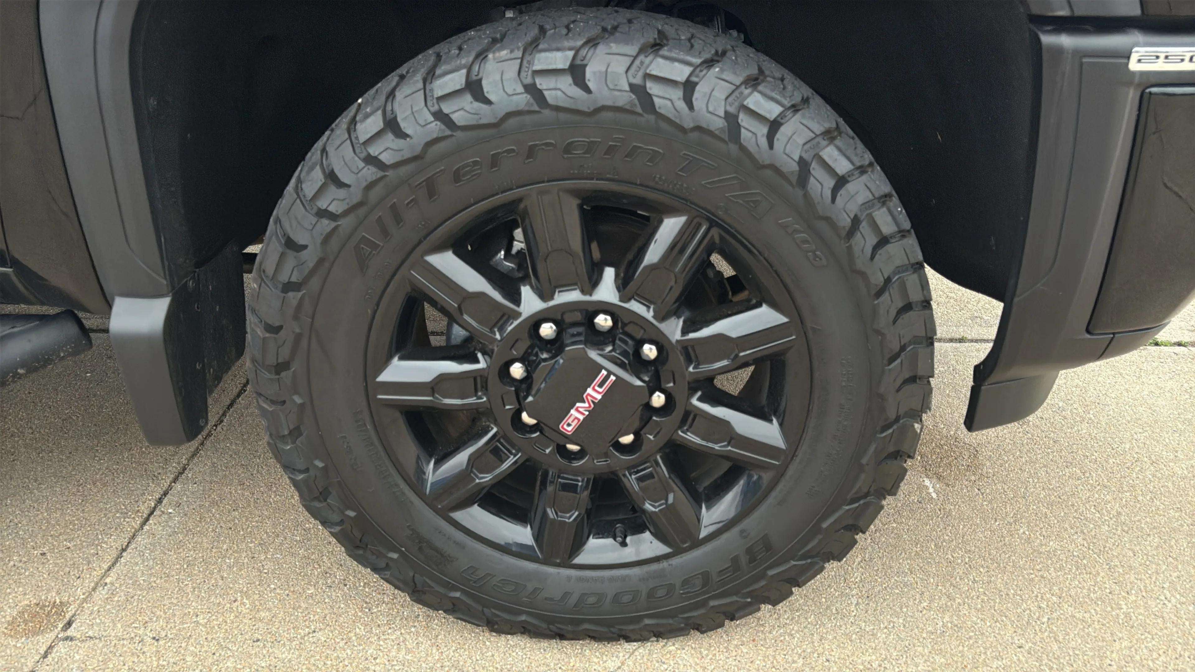 2025 GMC Sierra 2500 HD AT4