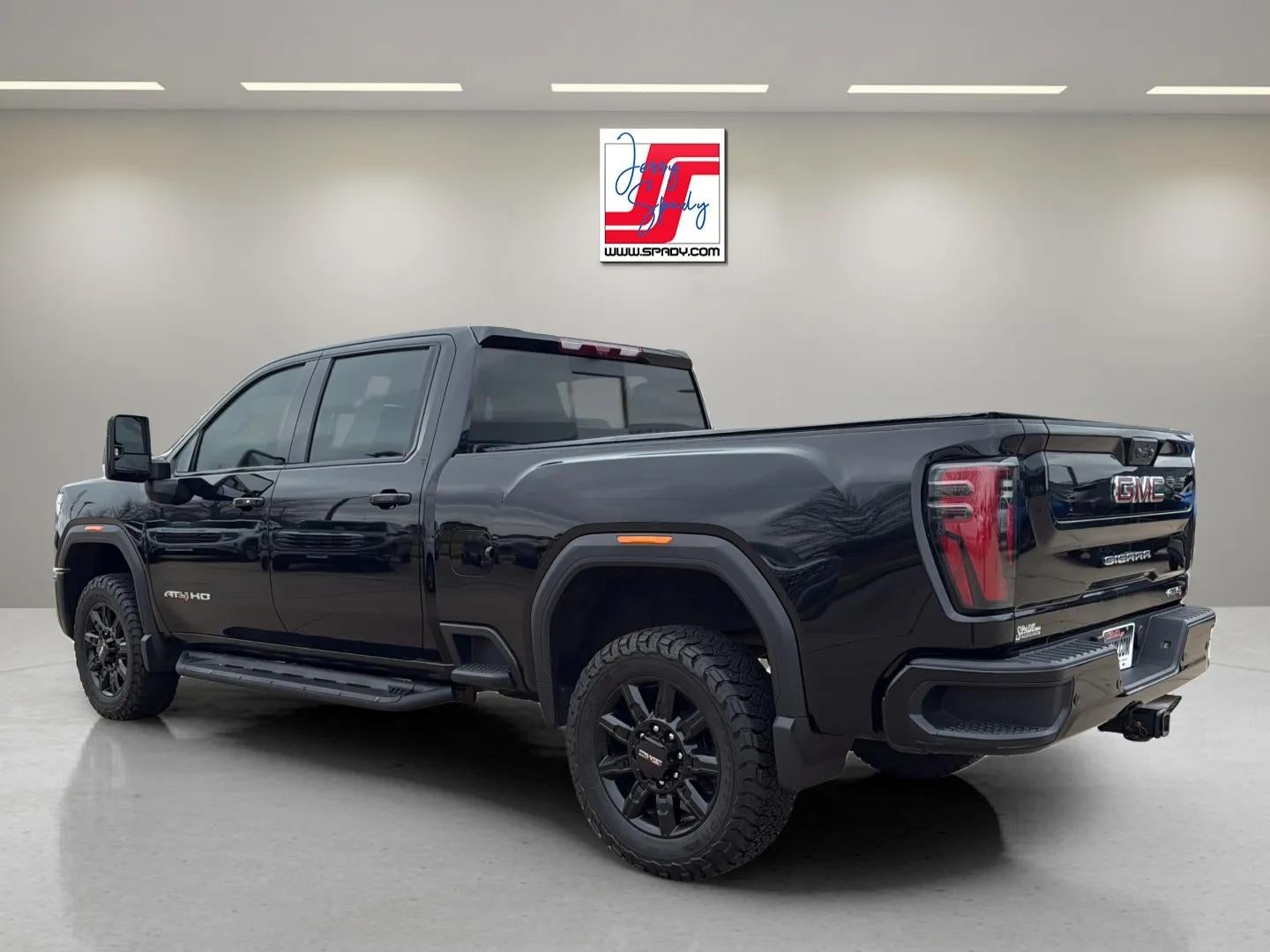 2025 GMC Sierra 2500 HD AT4
