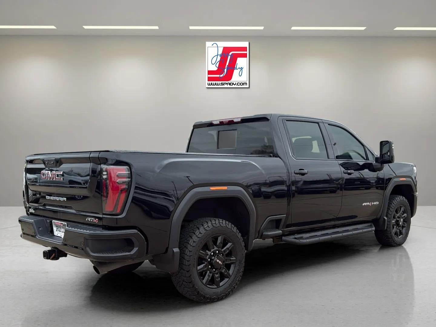 2025 GMC Sierra 2500 HD AT4