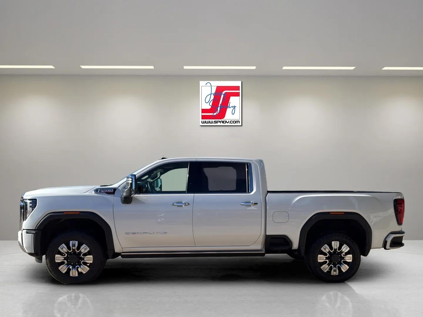 2025 GMC Sierra 2500 HD Denali