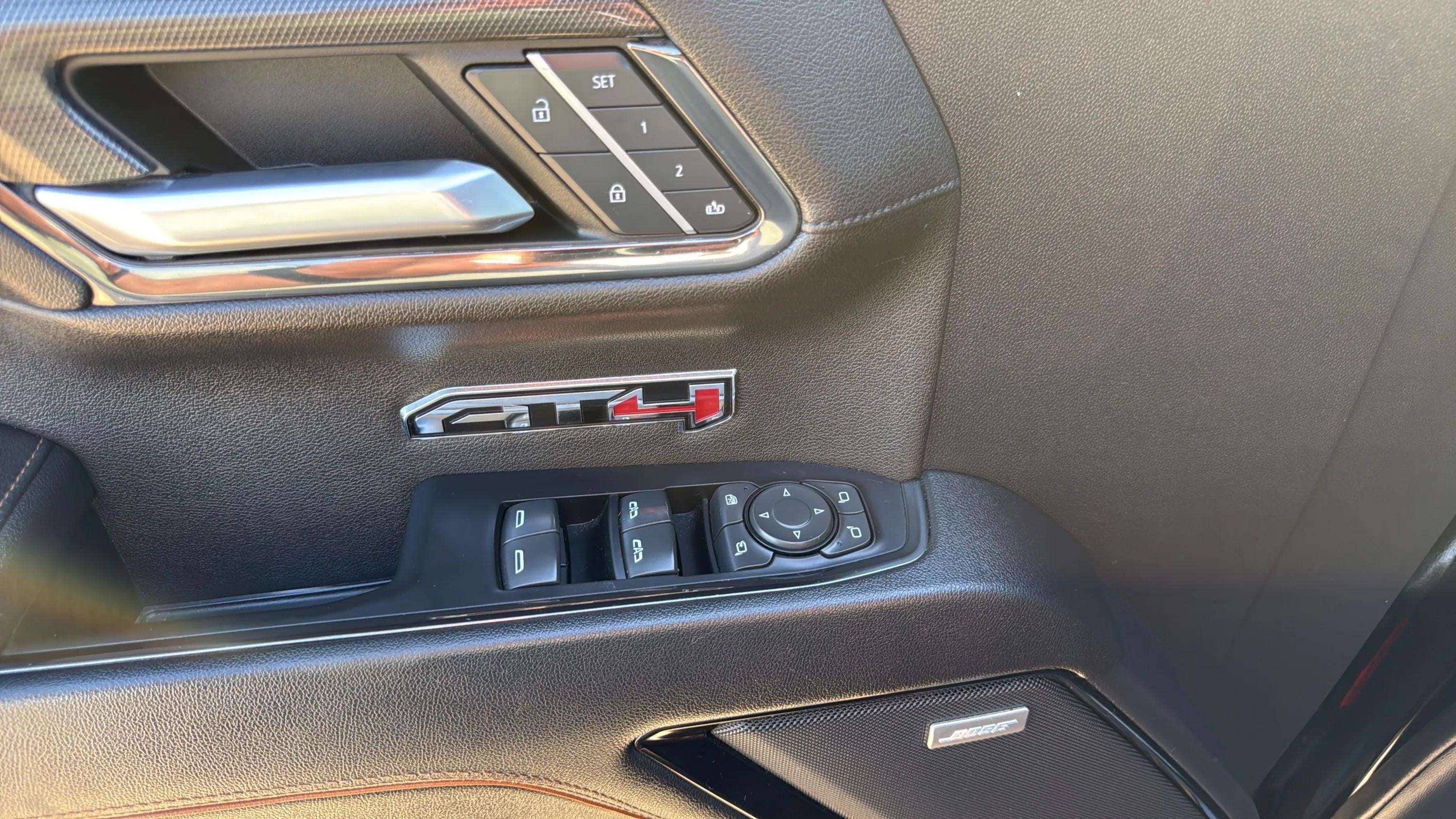 2022 GMC Sierra 1500 AT4