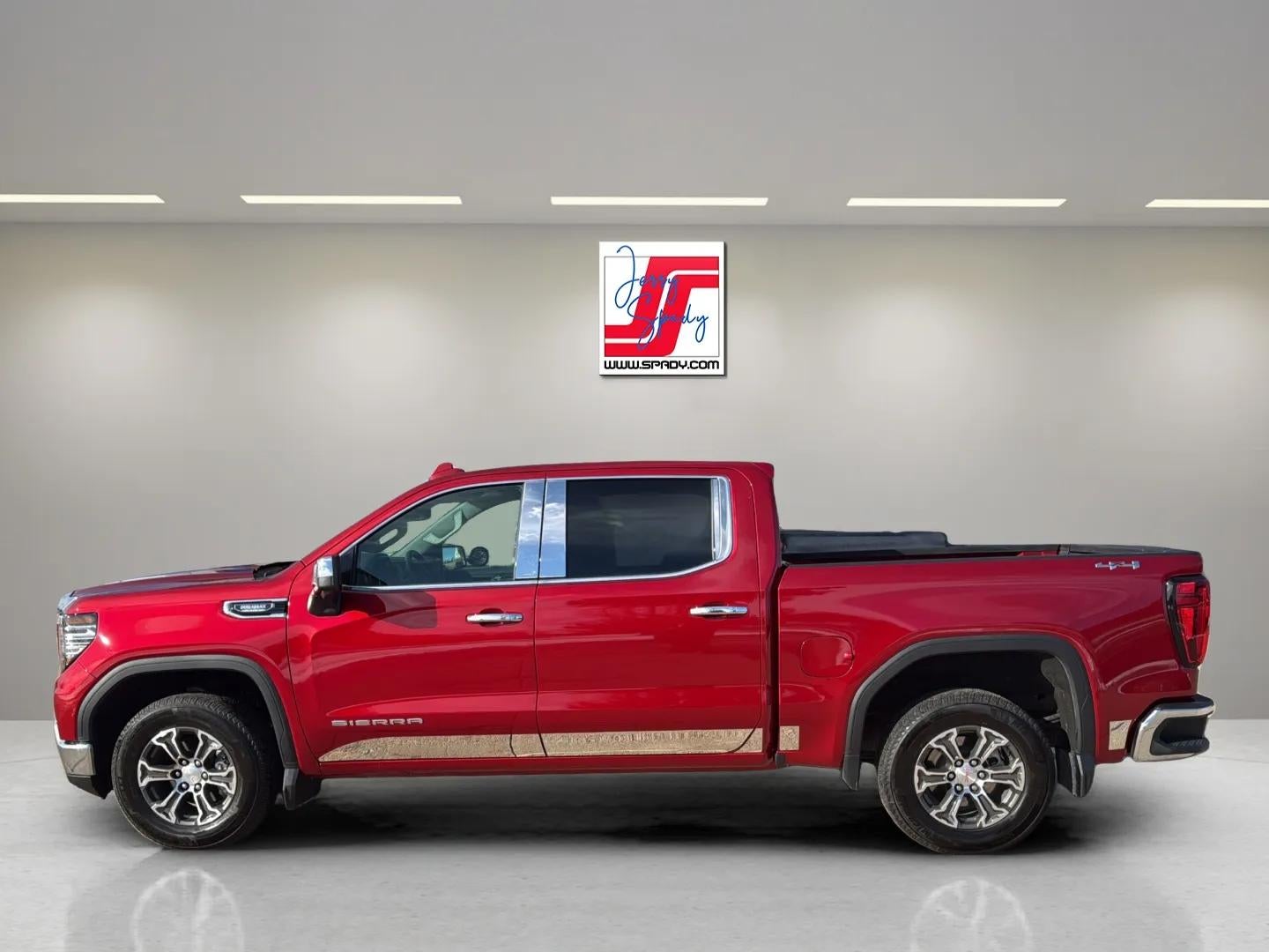 2024 GMC Sierra 1500 SLT