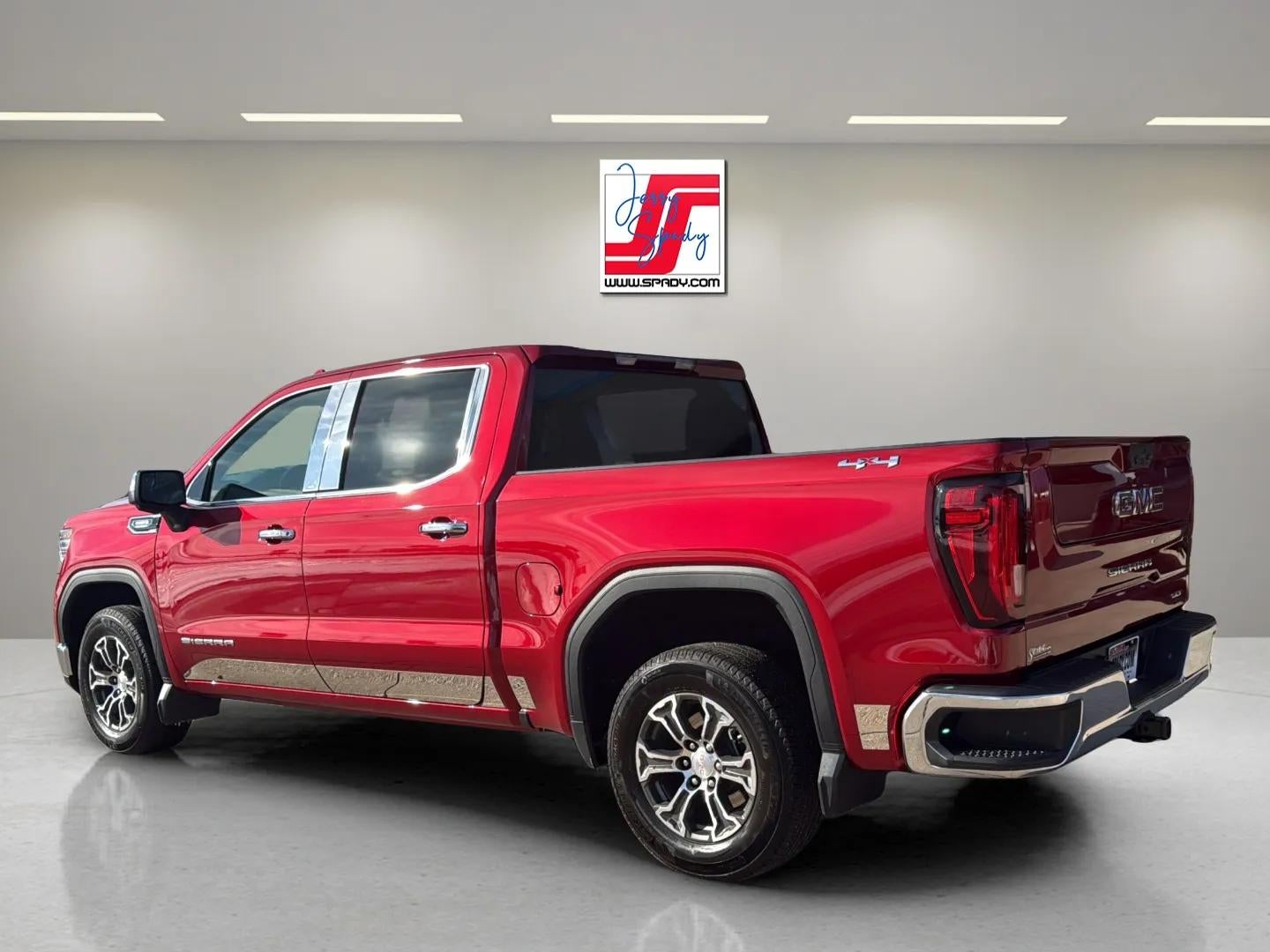 2024 GMC Sierra 1500 SLT