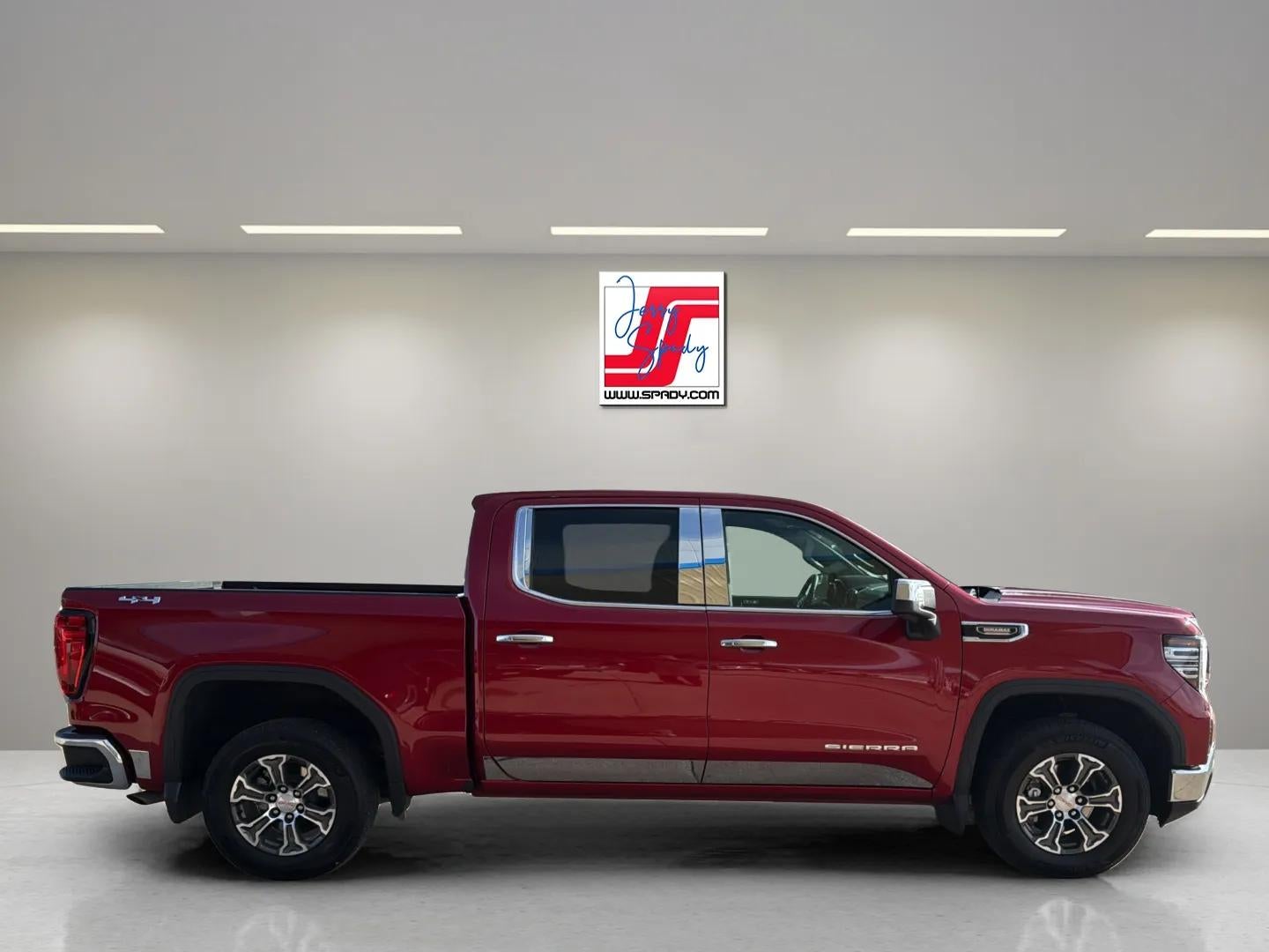 2024 GMC Sierra 1500 SLT