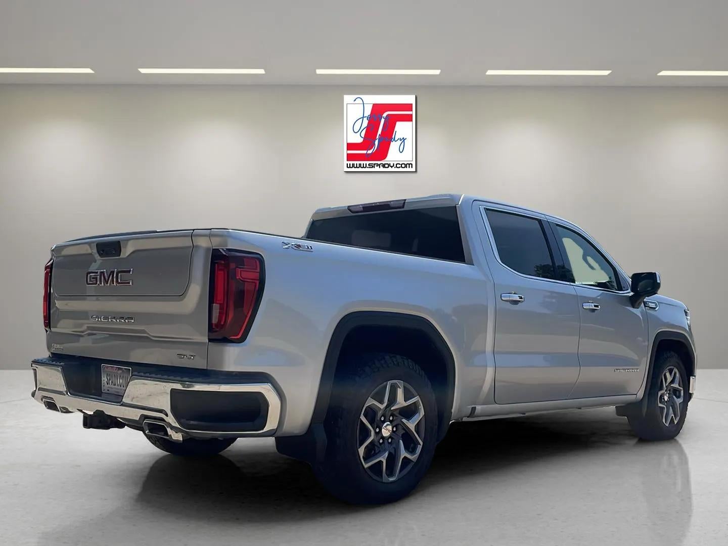 2022 GMC Sierra 1500 SLT