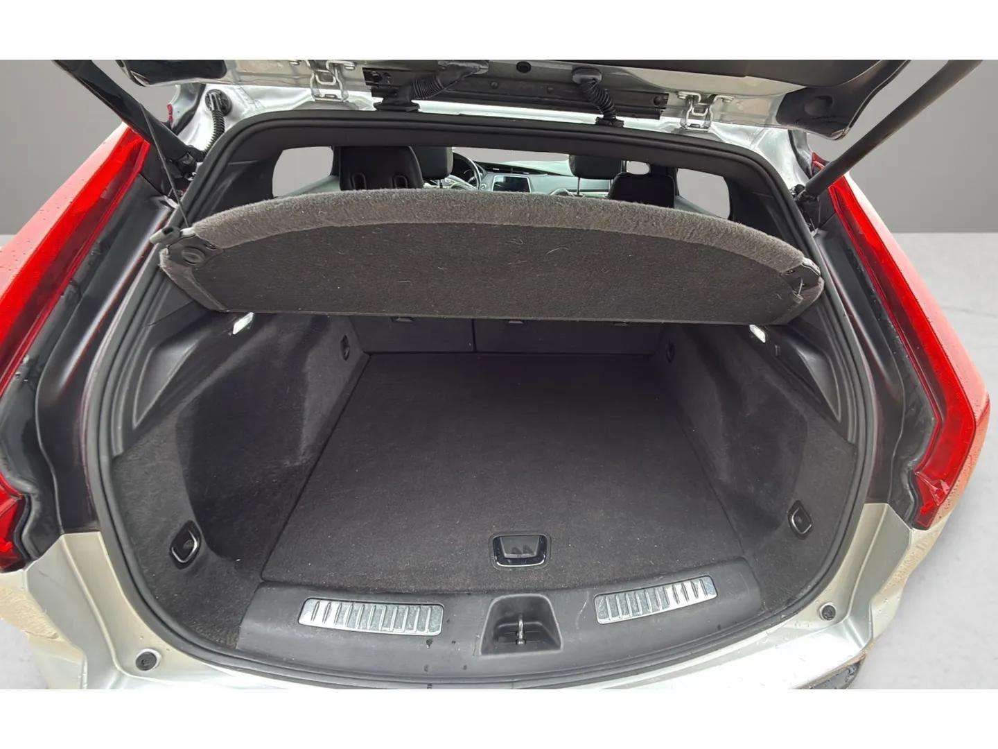 2019 Cadillac XT4 AWD Premium Luxury