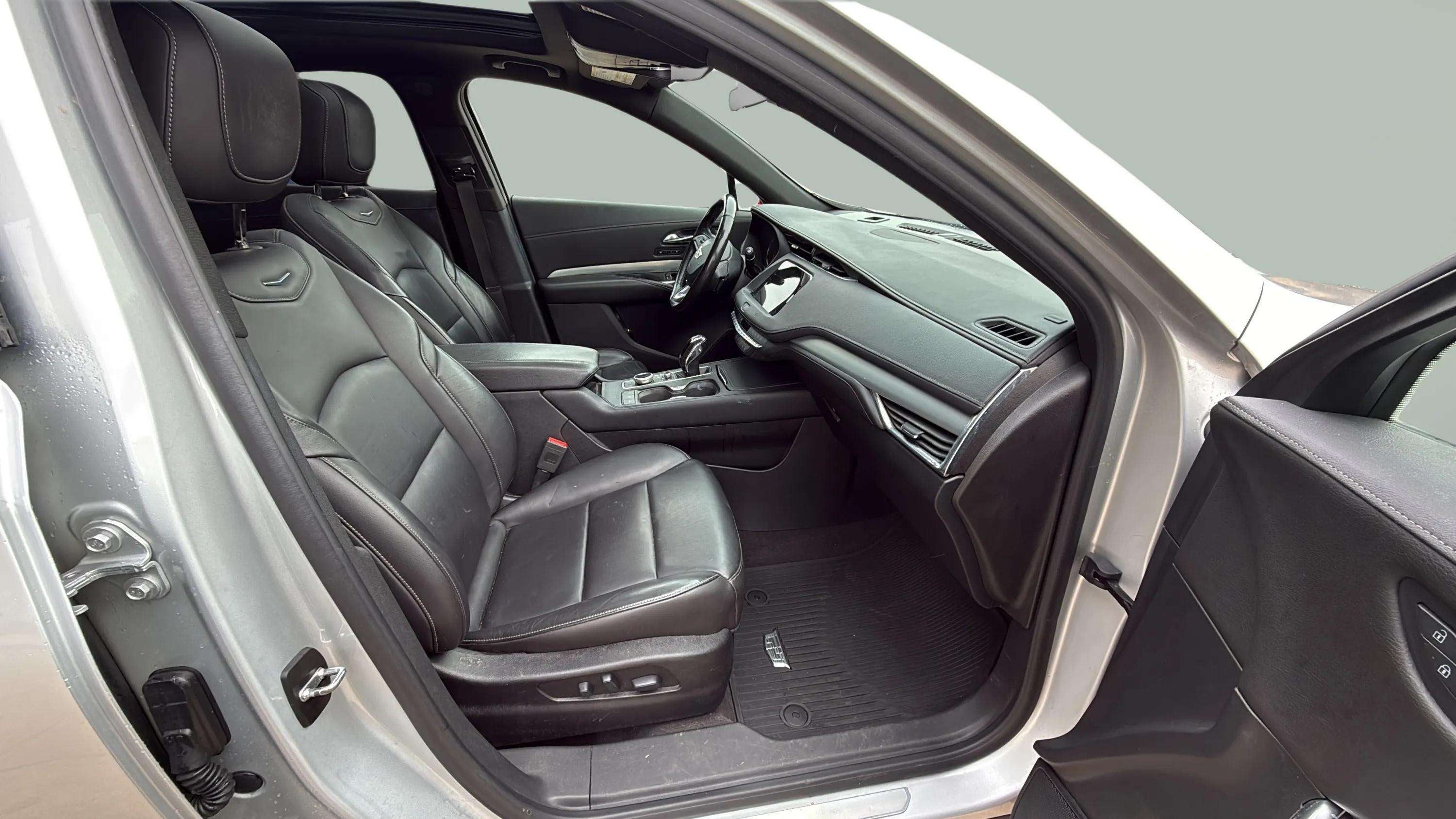 2019 Cadillac XT4 AWD Premium Luxury