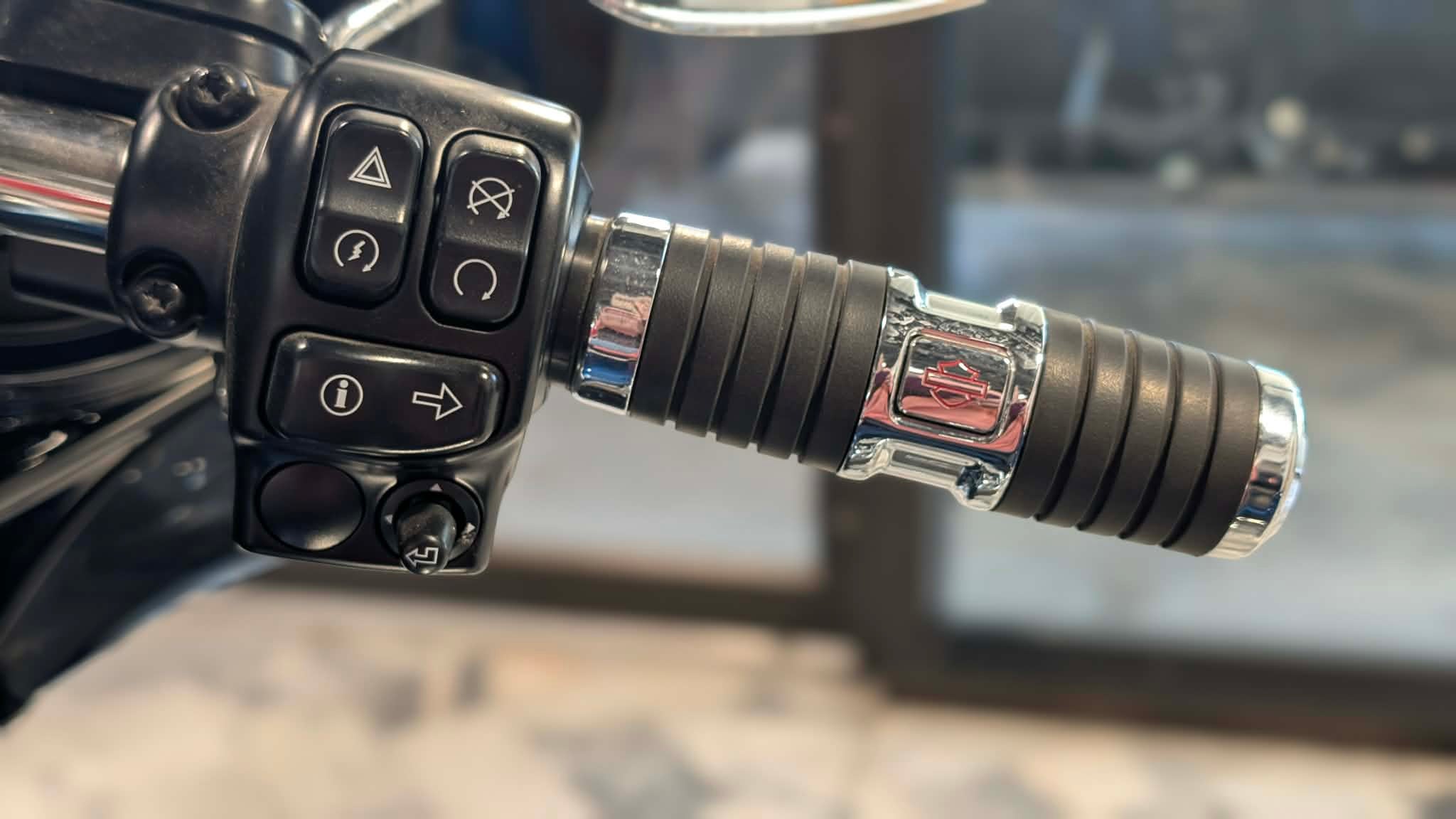 2018 HARLEY-DAV Tri Glide Base