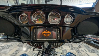 2018 HARLEY-DAV Tri Glide Base