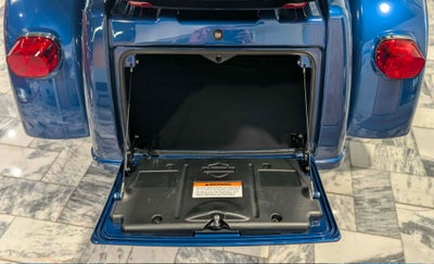 2018 HARLEY-DAV Tri Glide Base