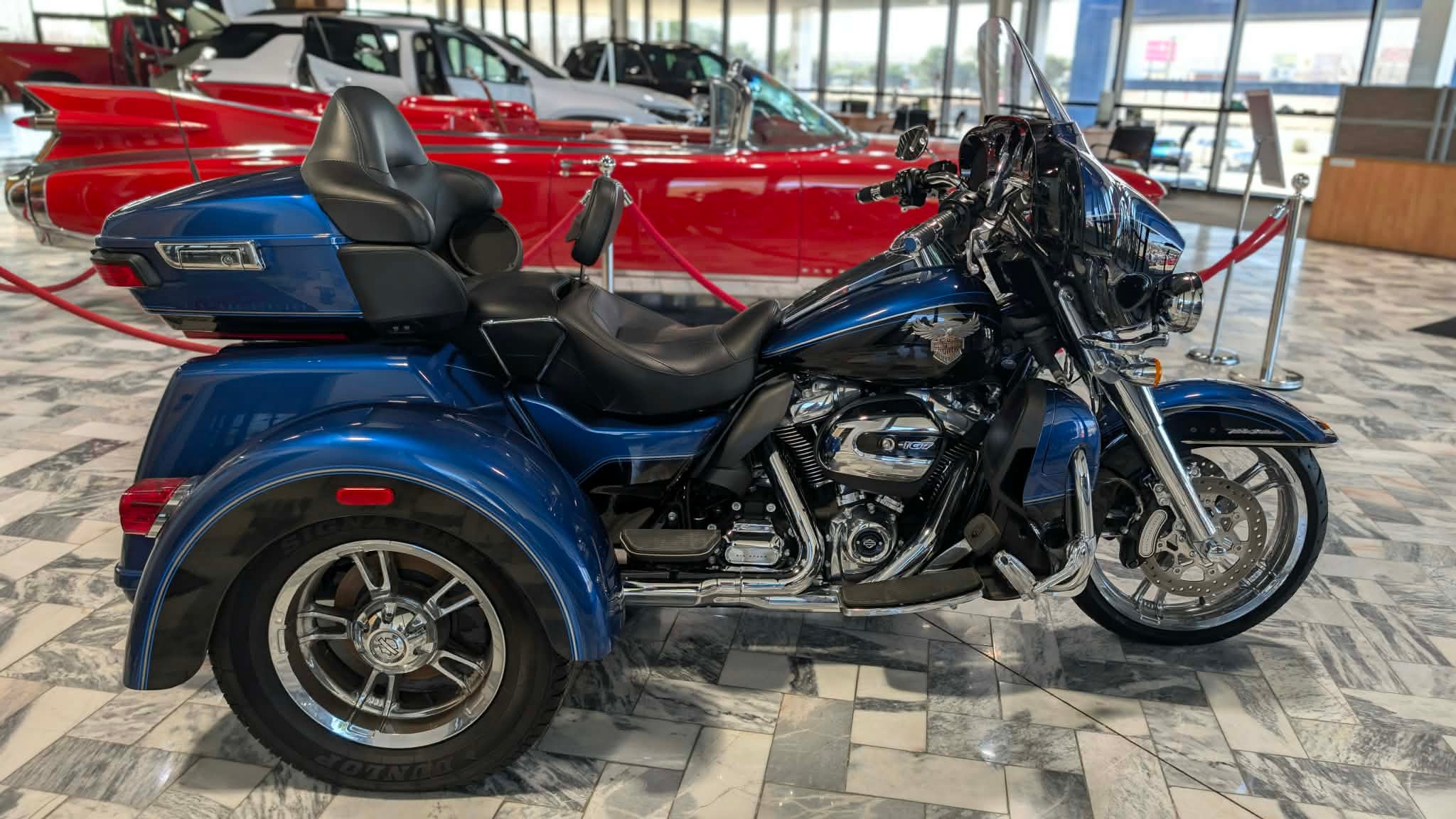 2018 HARLEY-DAV Tri Glide Base
