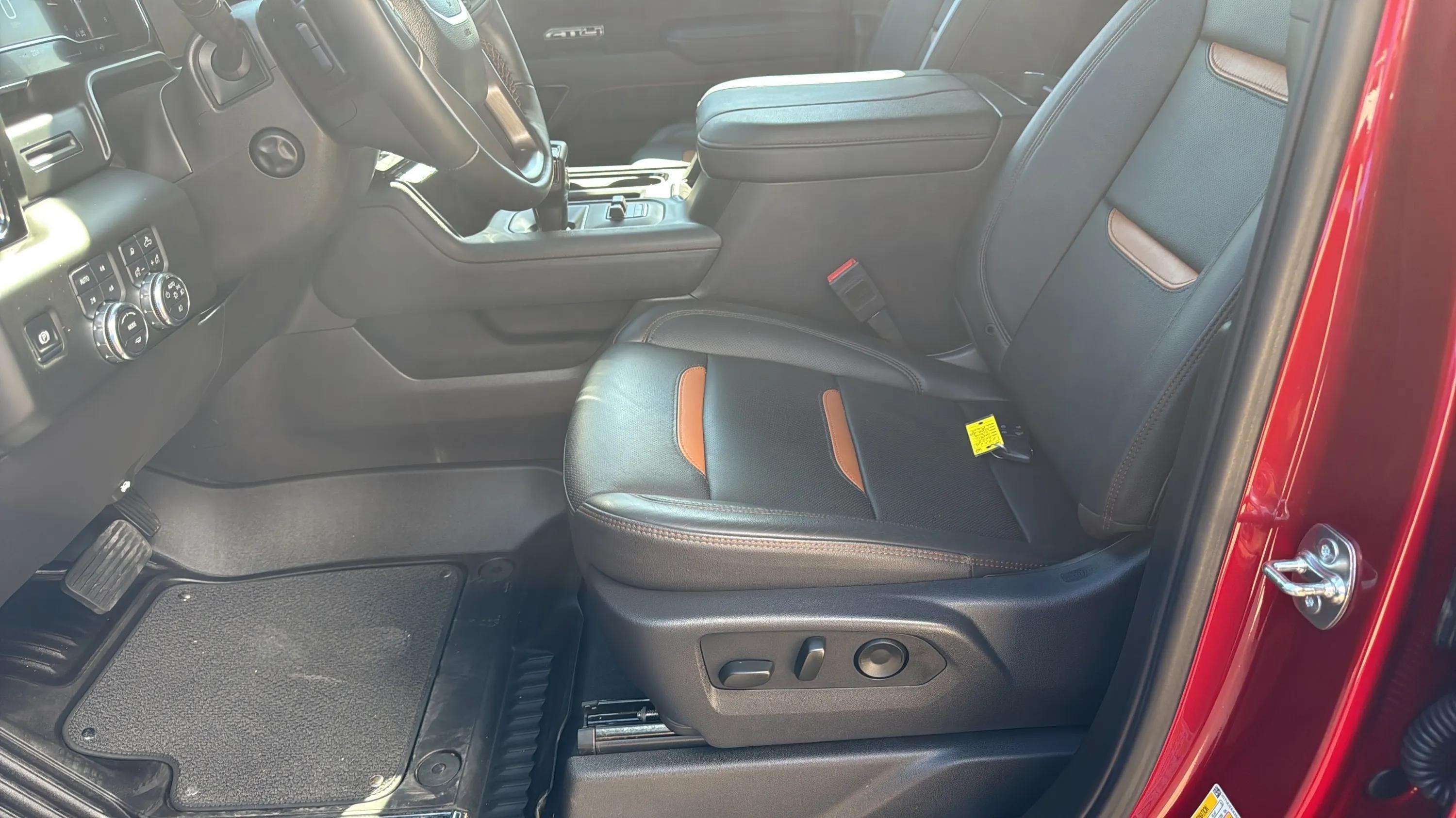 2025 GMC Sierra 1500 AT4