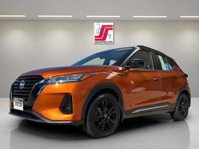 2023 Nissan Kicks SR