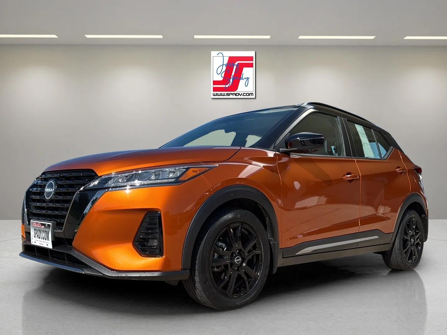 2023 Nissan Kicks SR