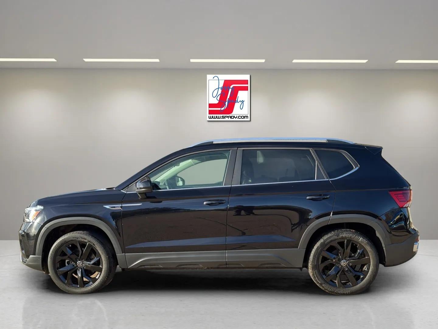 2023 Volkswagen Taos SE