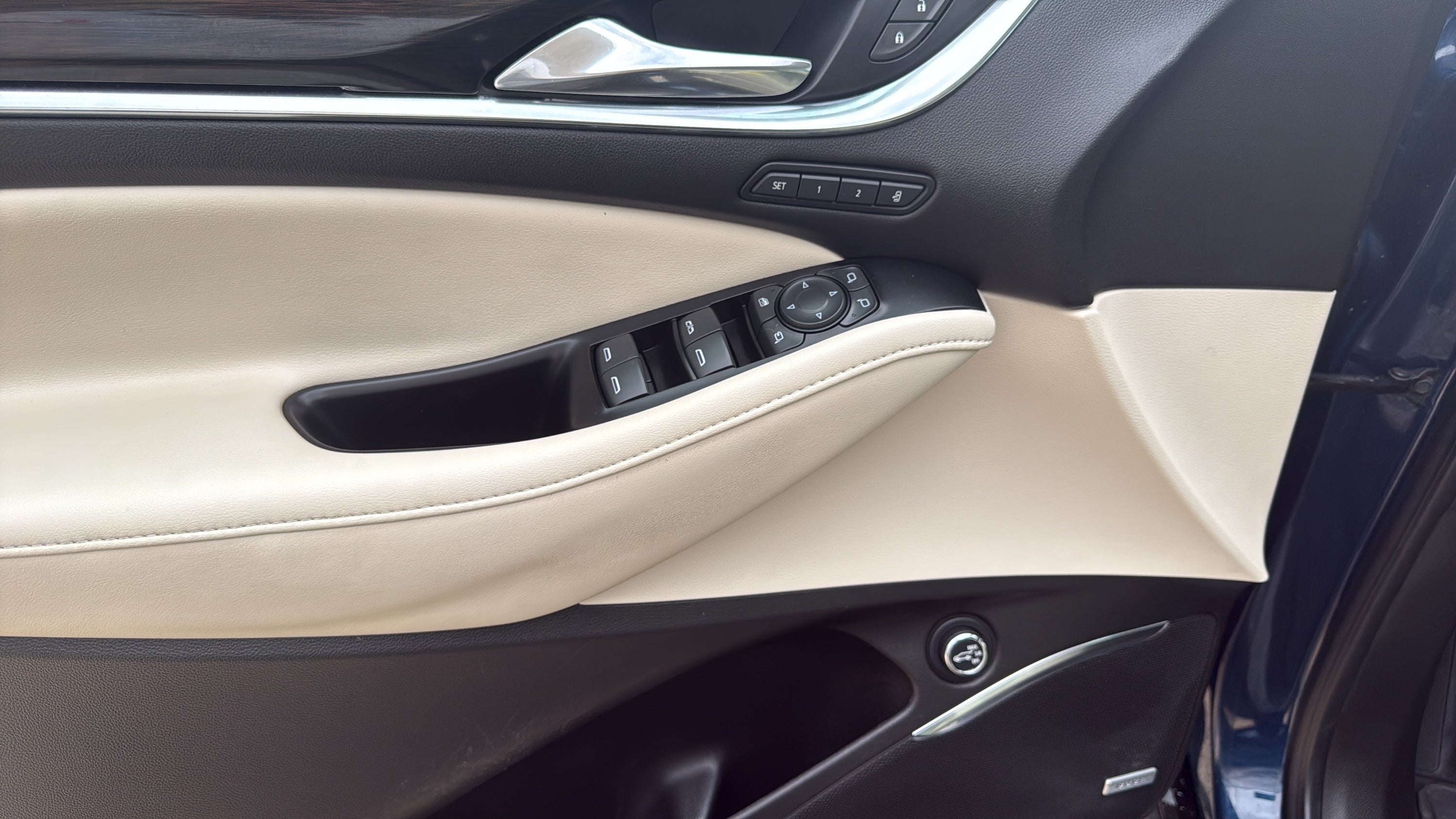 2023 Buick Enclave Premium