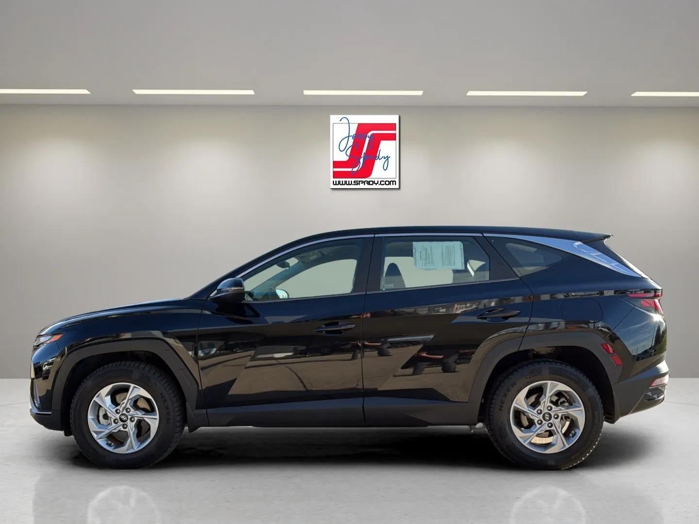 2022 Hyundai Tucson SE