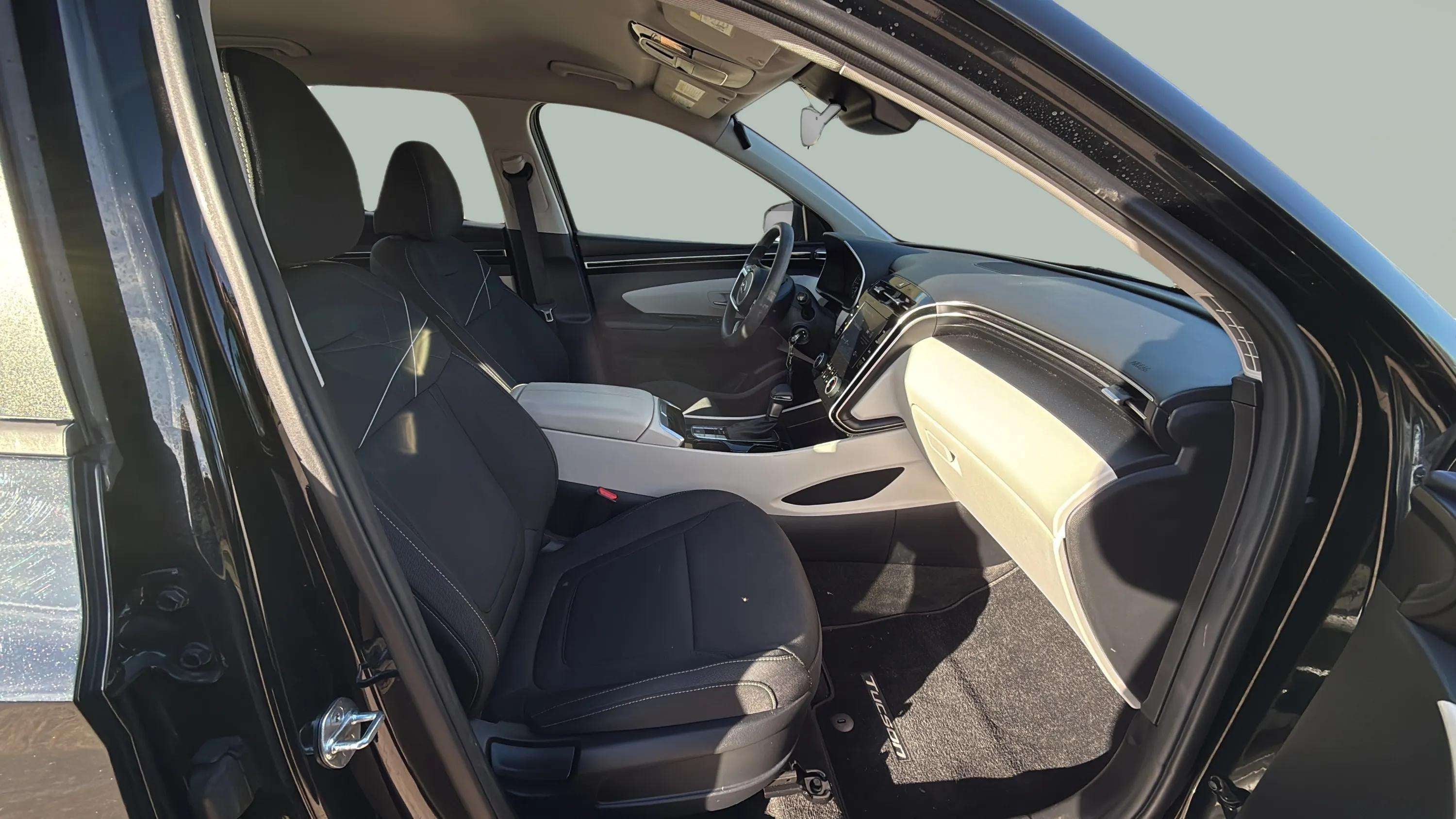 2022 Hyundai Tucson SE