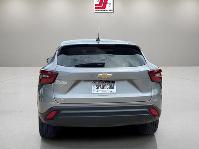 2025 Chevrolet Trax LS