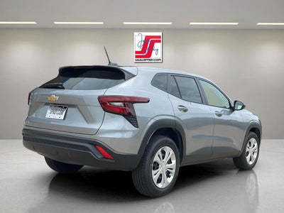 2025 Chevrolet Trax LS