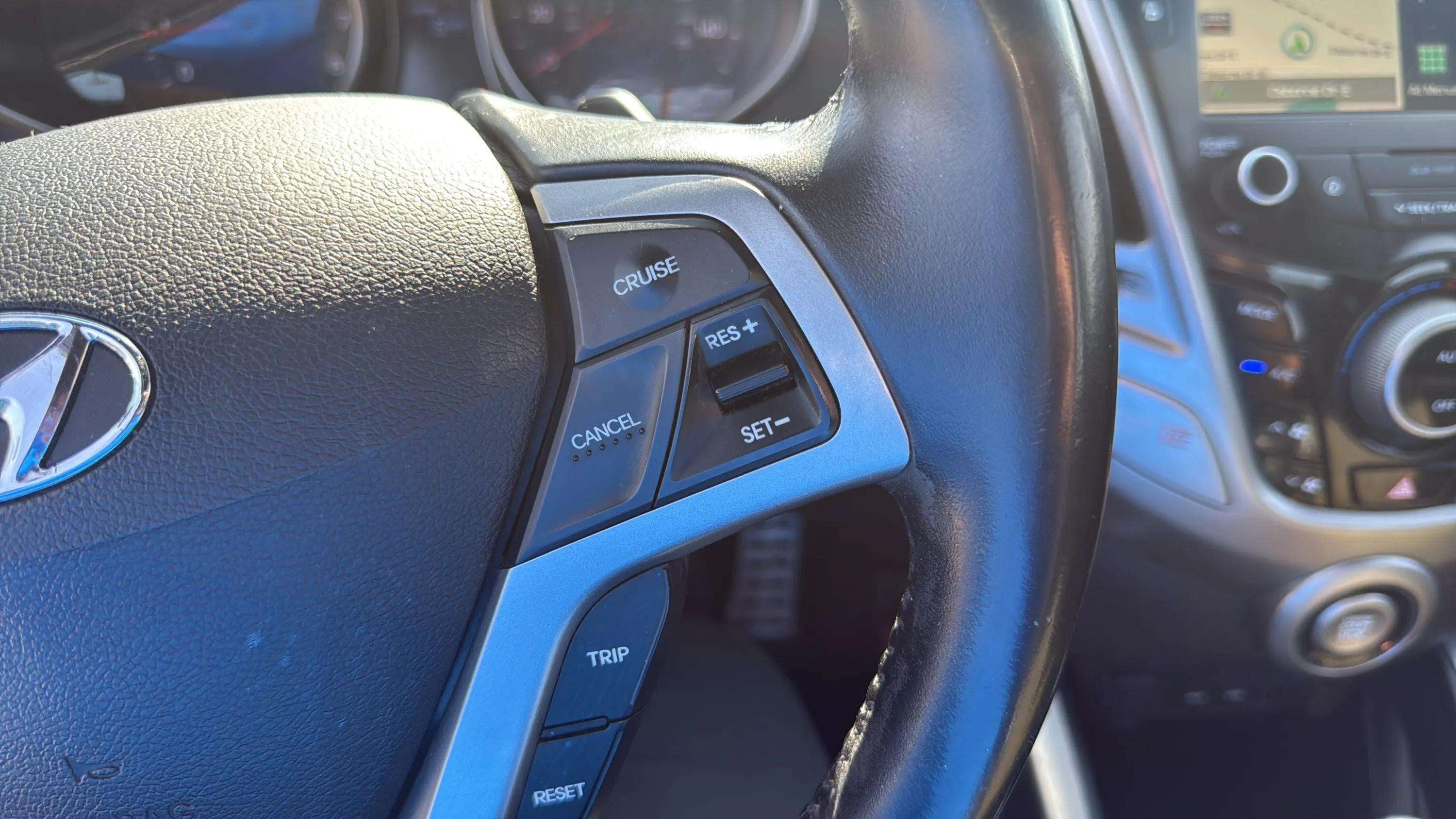 2016 Hyundai Veloster Base