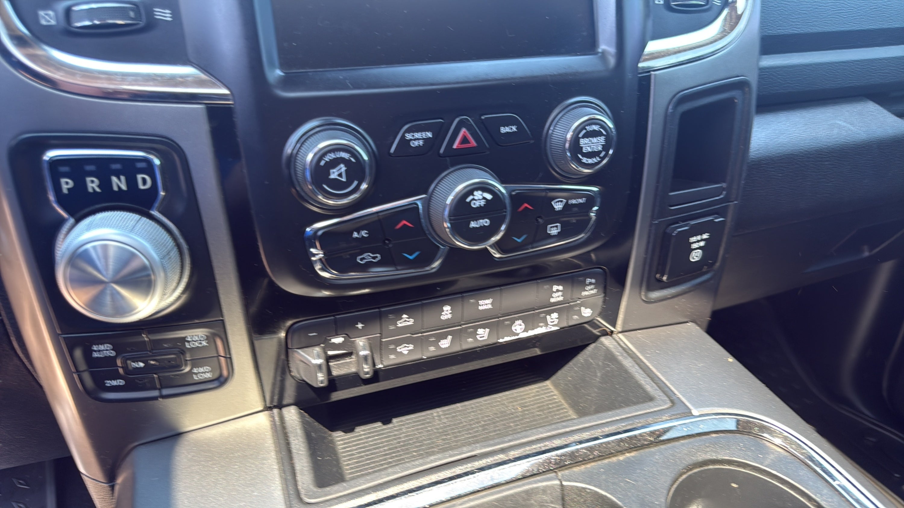 2017 RAM 1500 Sport