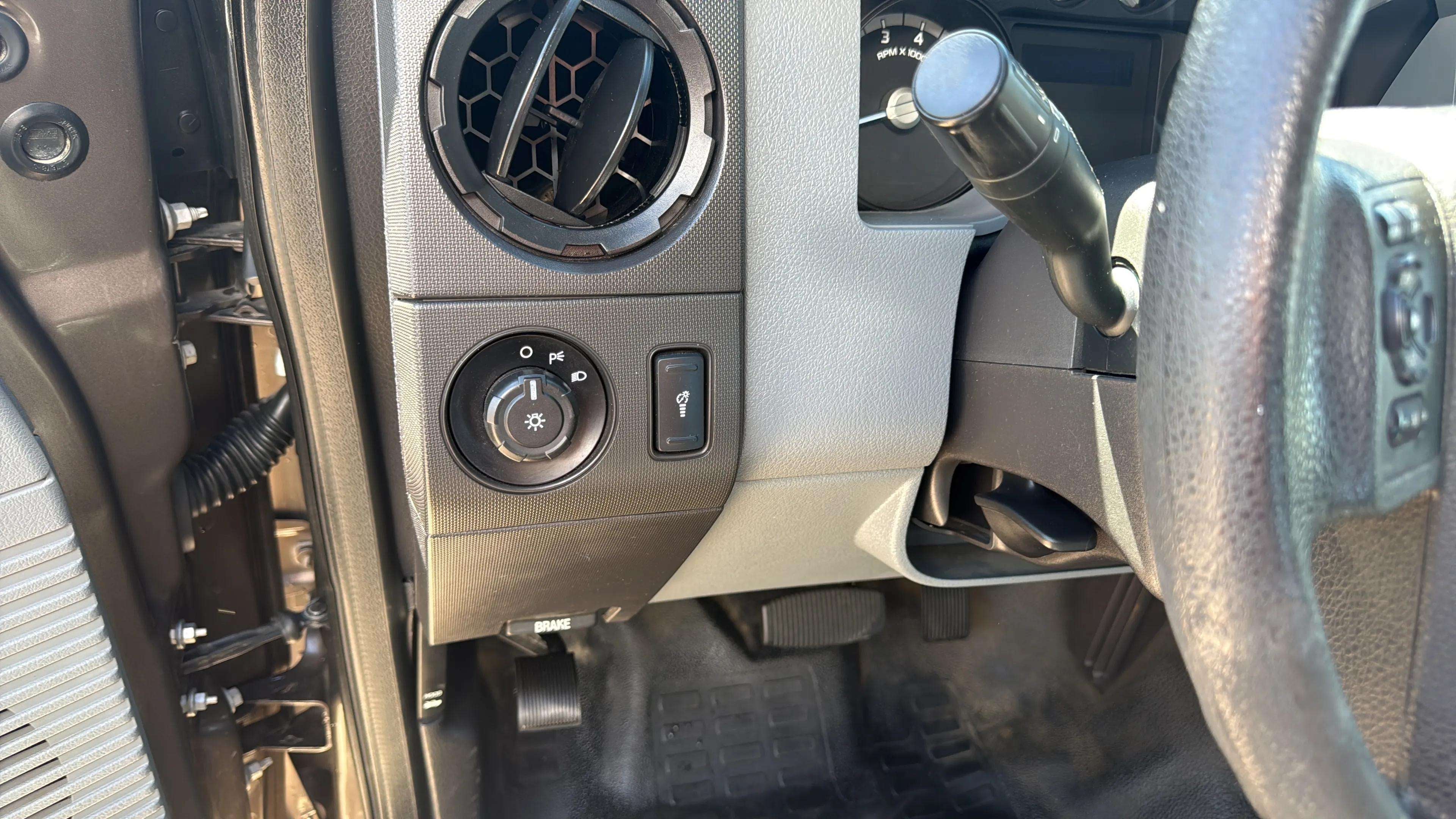 2016 Ford Super Duty F-250 SRW XL