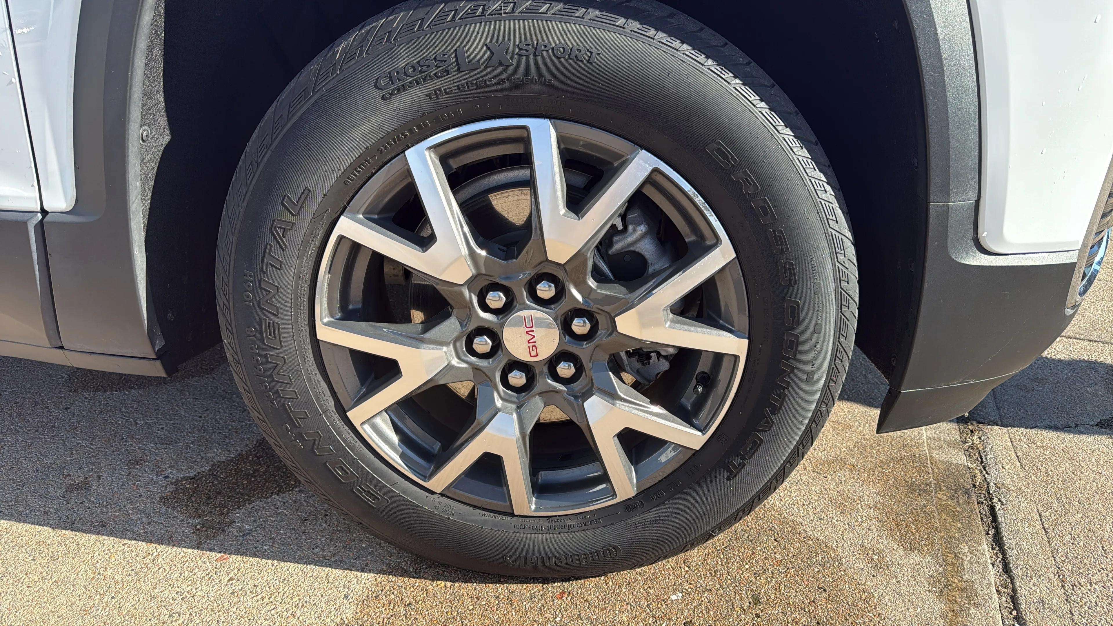 2023 GMC Acadia SLE
